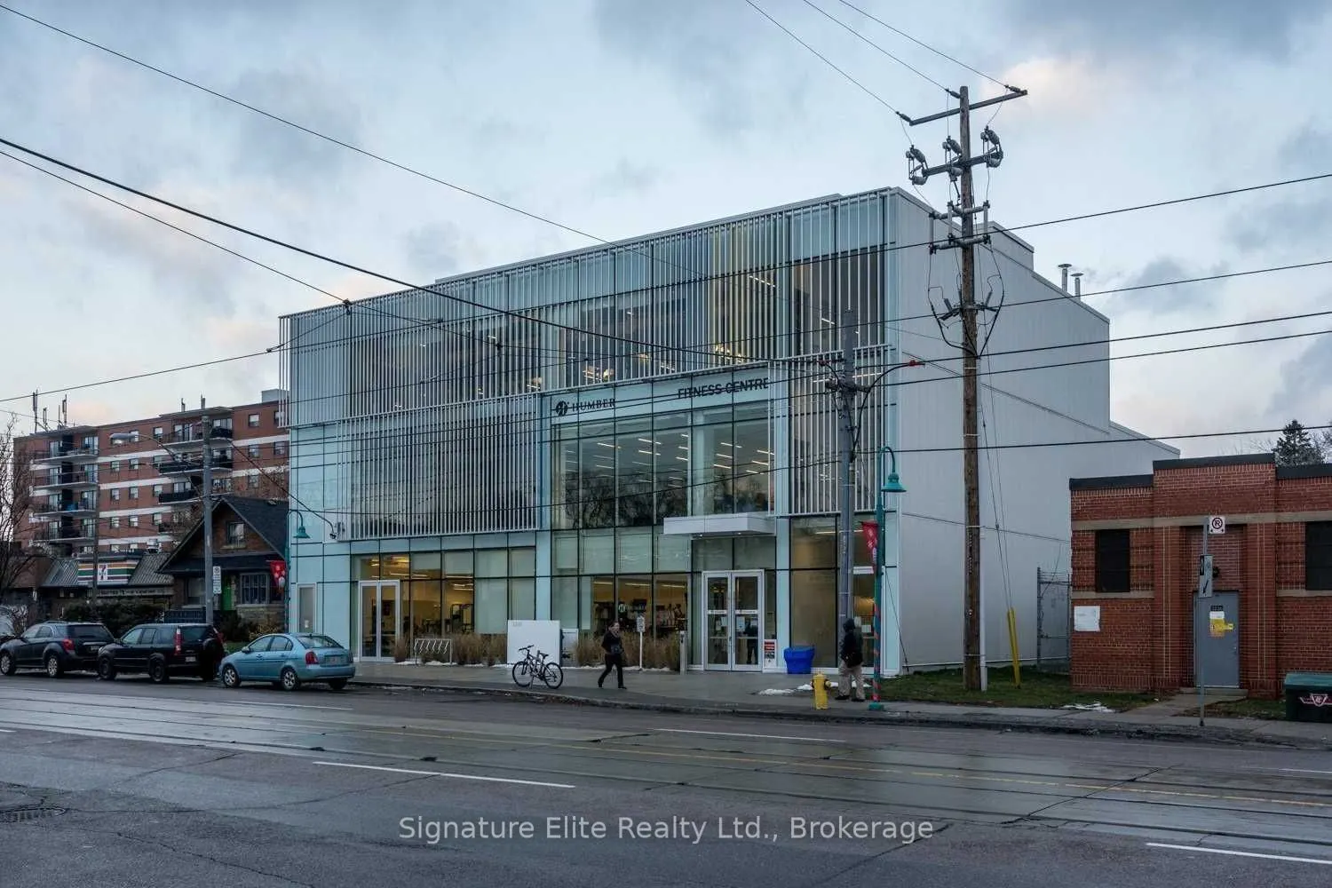 112 Alder Crescent, #203
