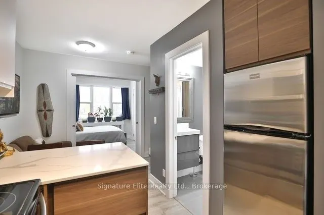 112 Alder Crescent, #203