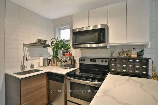 112 Alder Crescent, #203