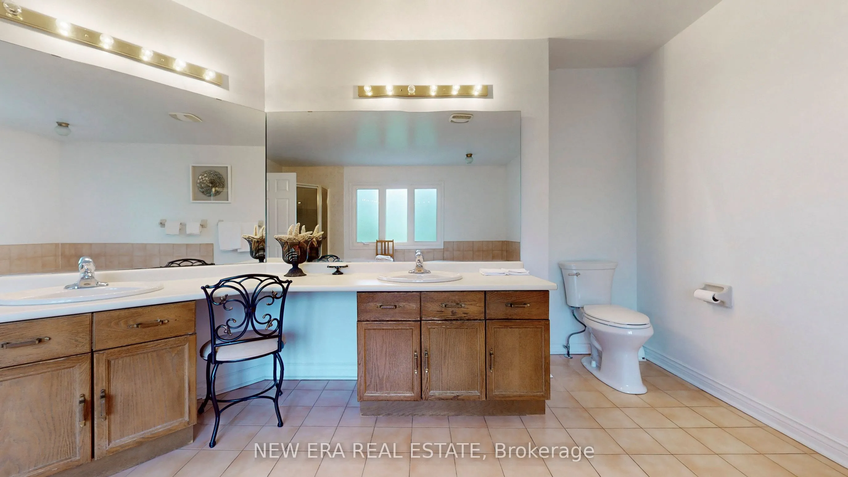 2156 Lumberman Lane
