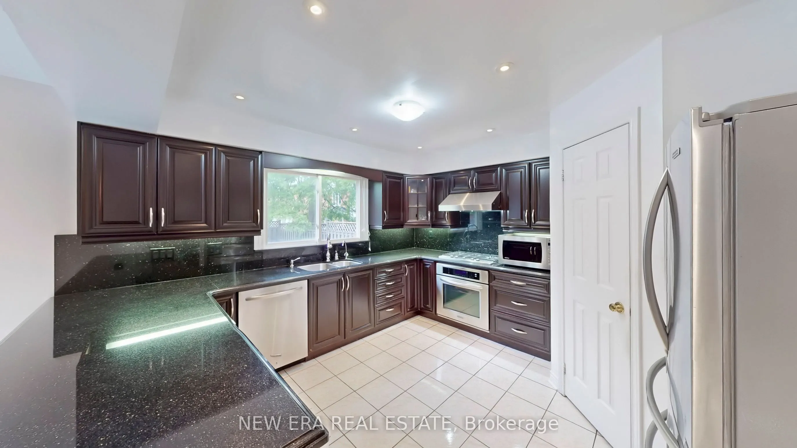 2156 Lumberman Lane