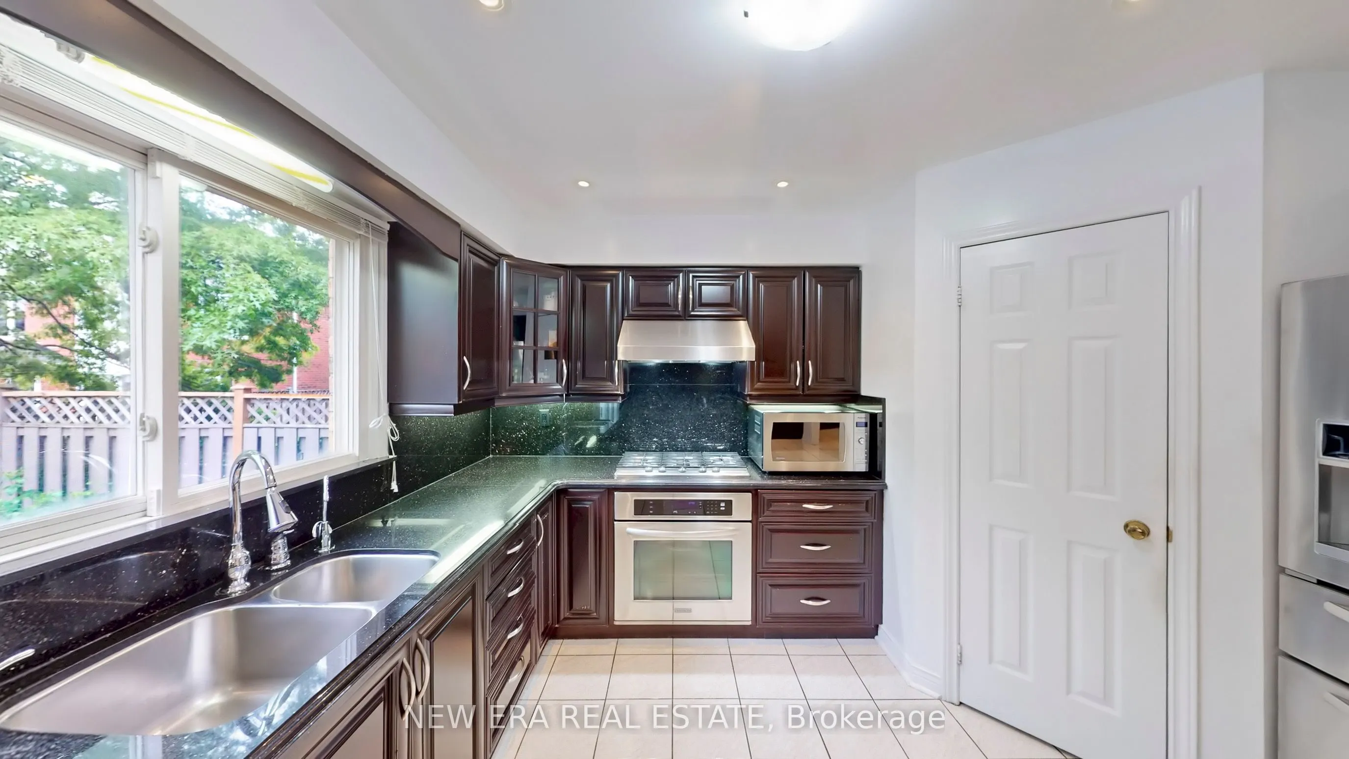 2156 Lumberman Lane