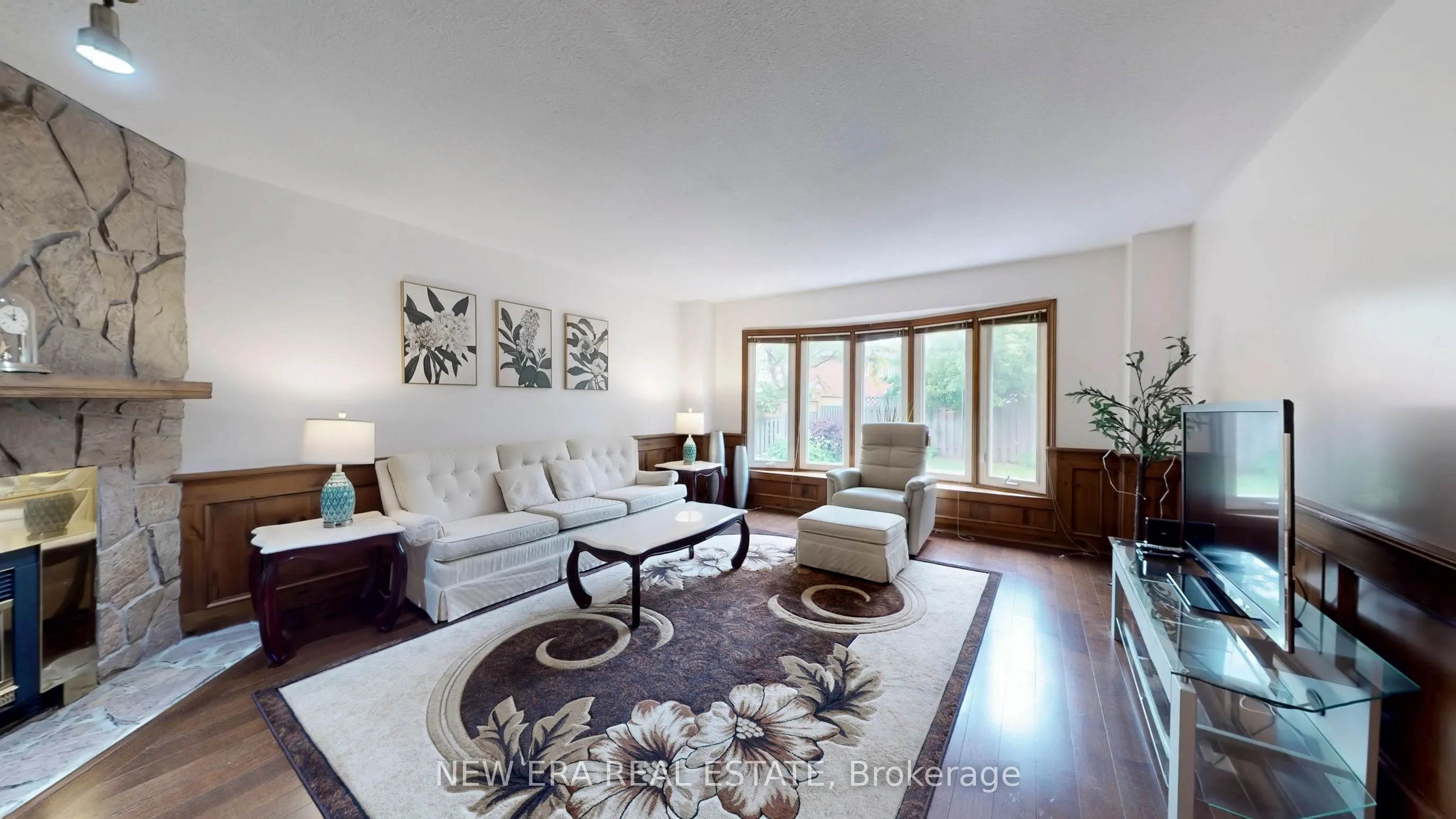 2156 Lumberman Lane