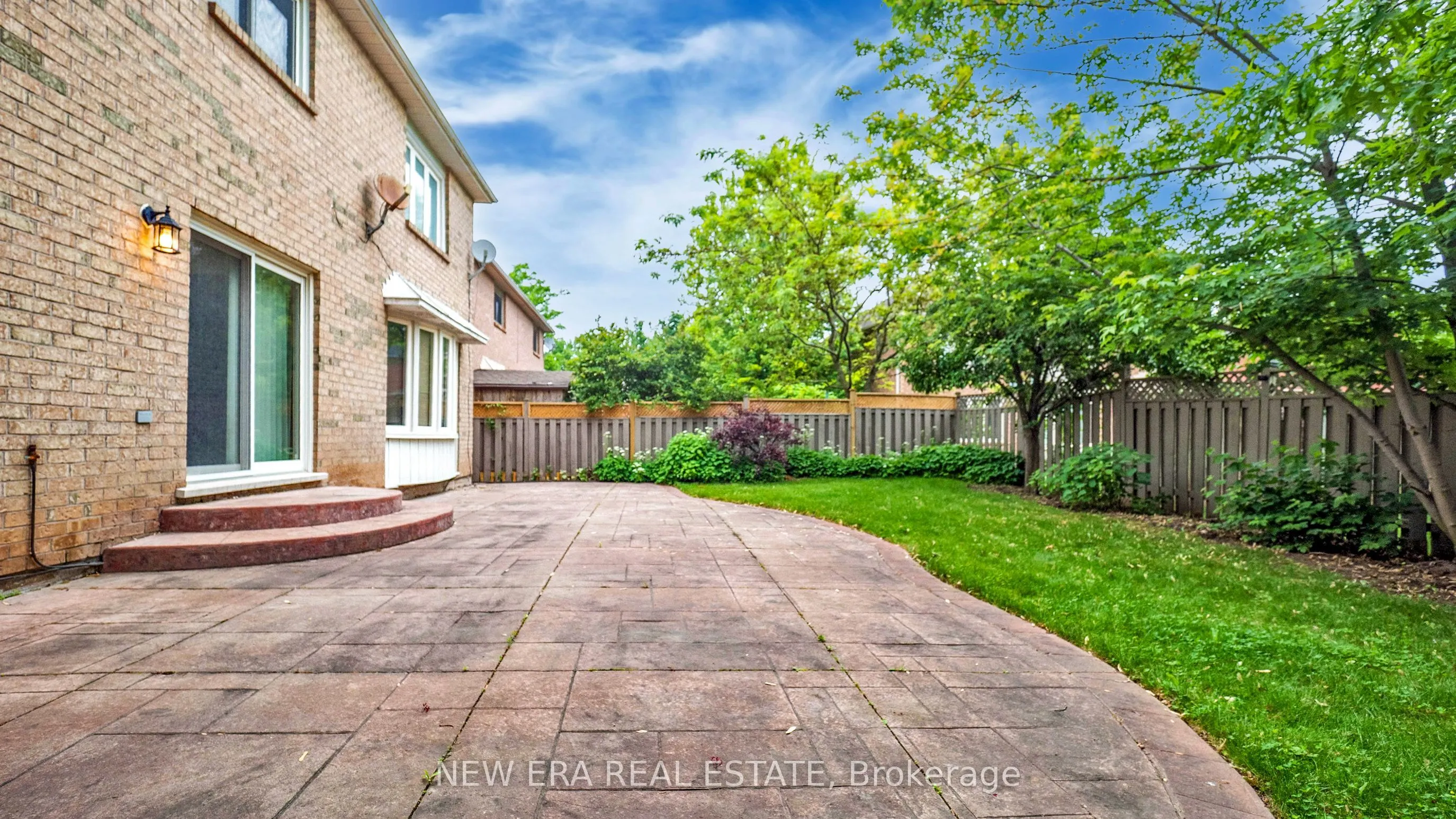 2156 Lumberman Lane