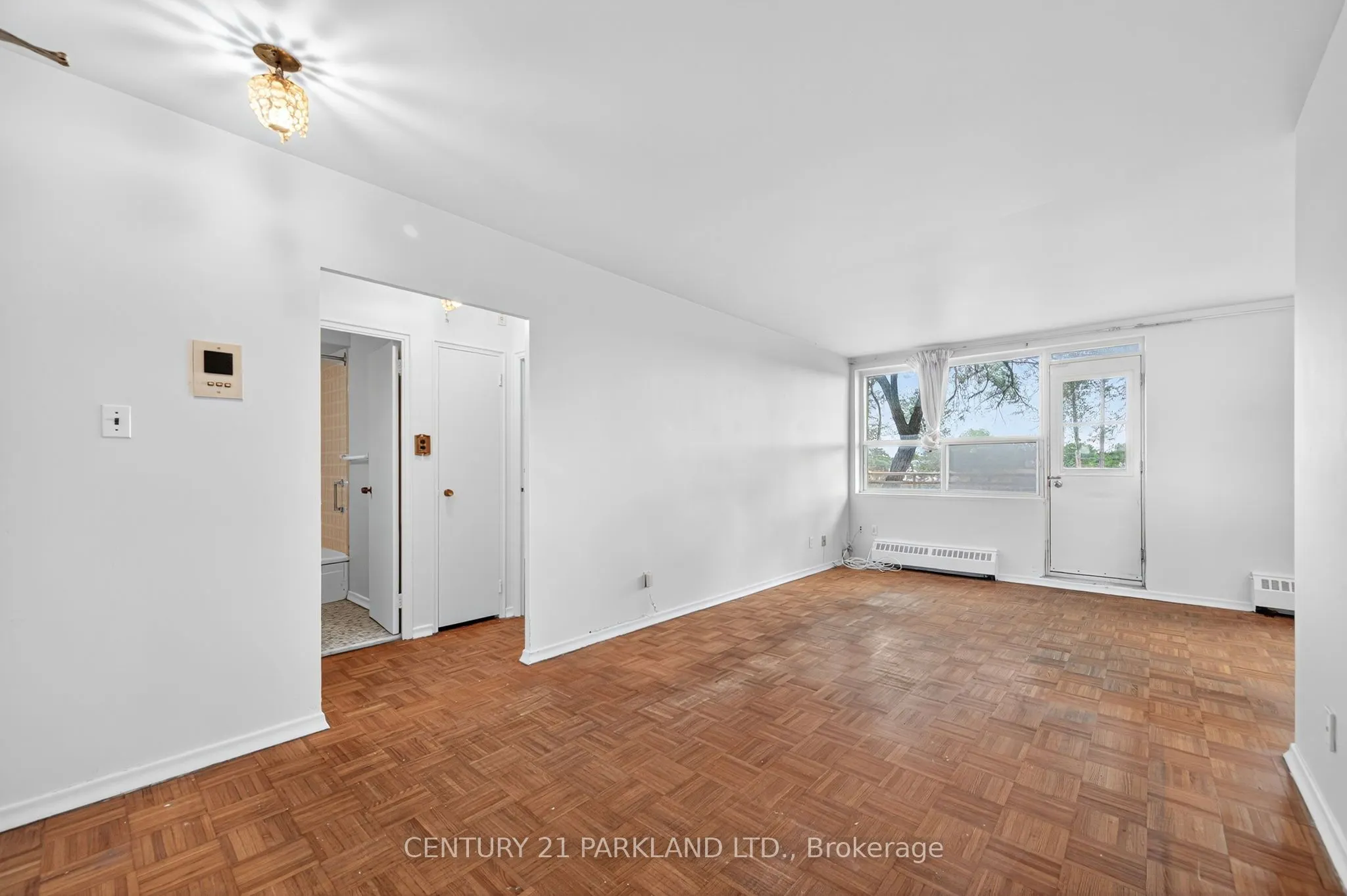 2961 Dufferin Street, #202