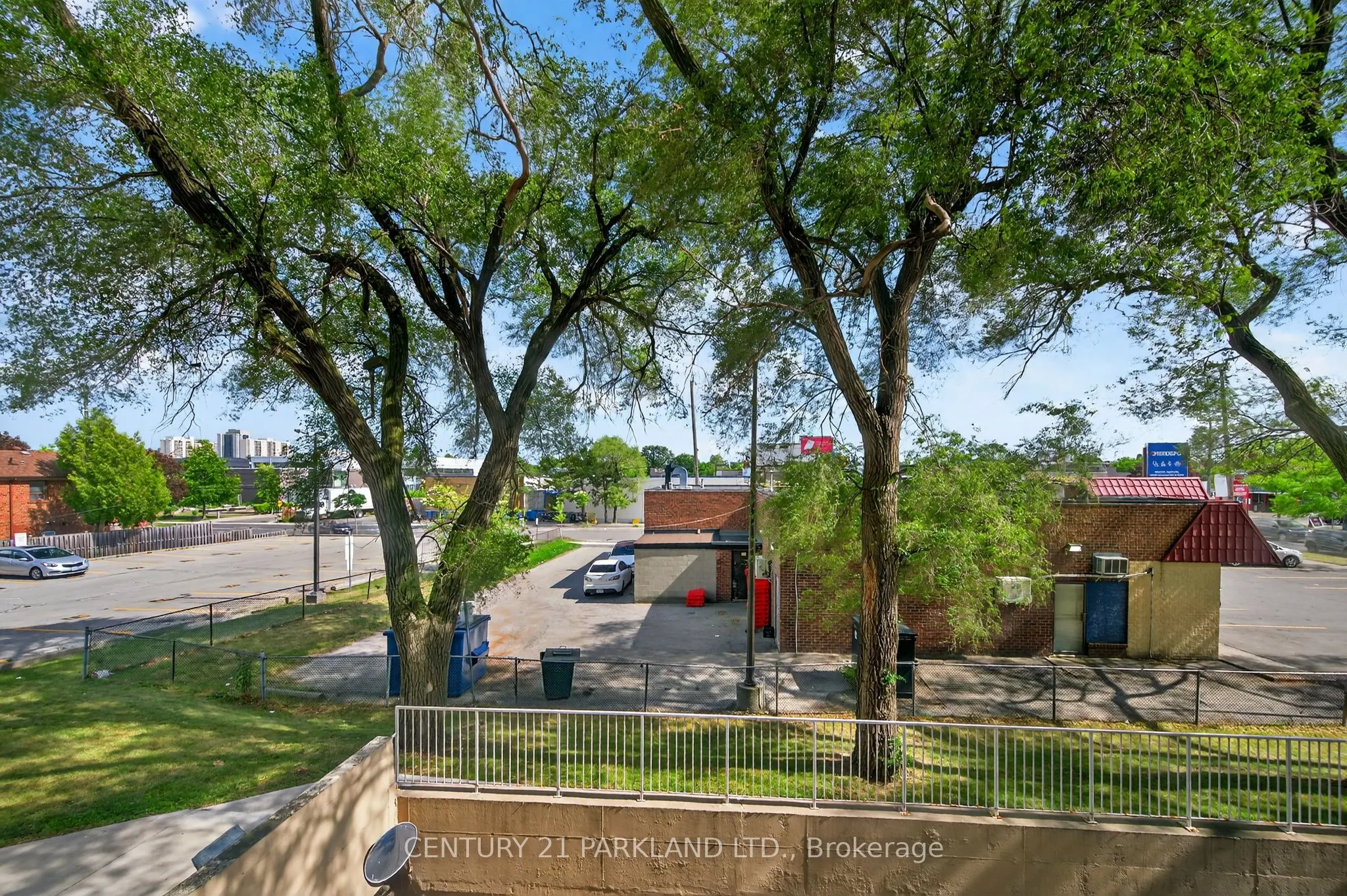 2961 Dufferin Street, #202