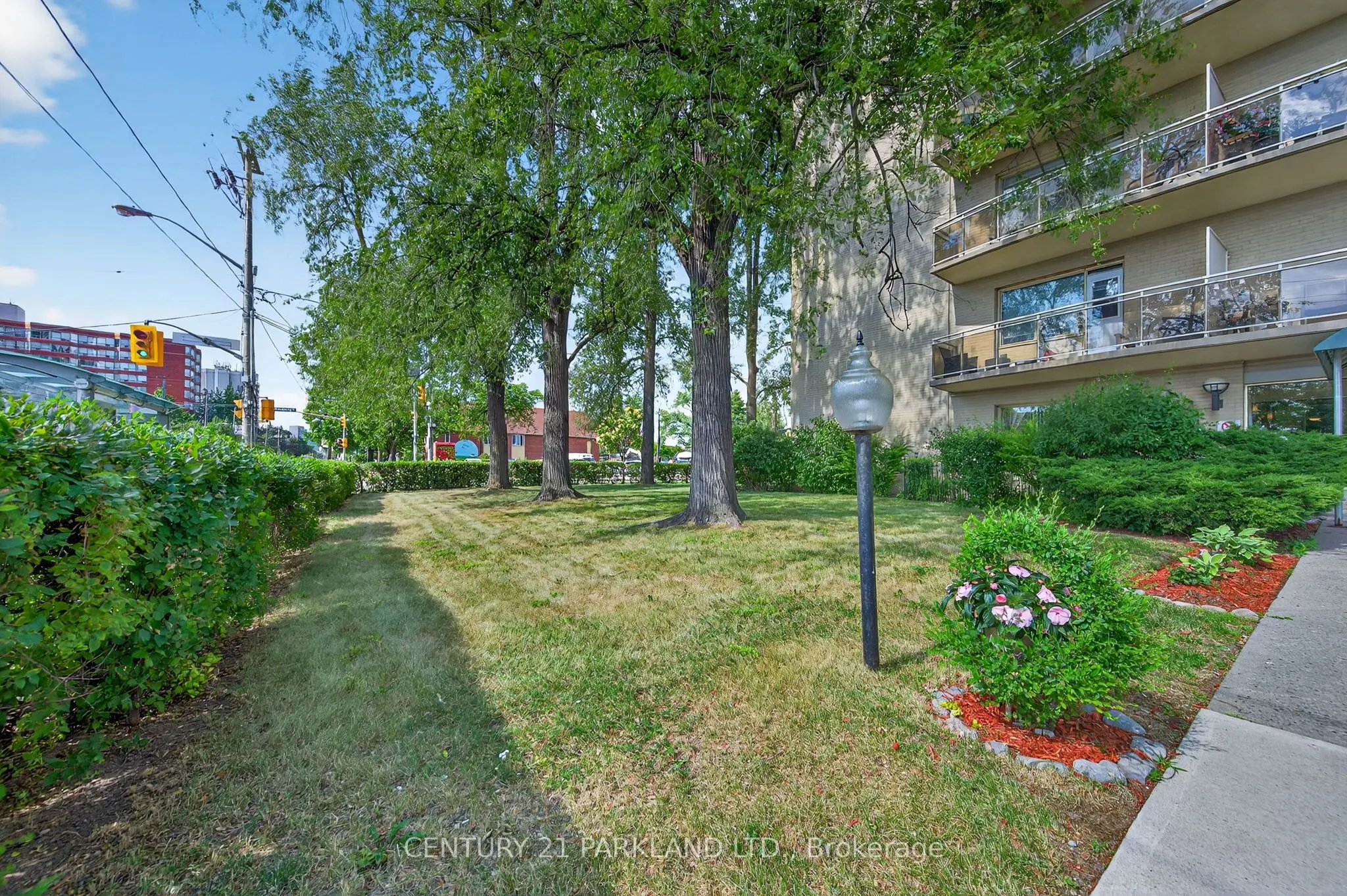 2961 Dufferin Street, #202