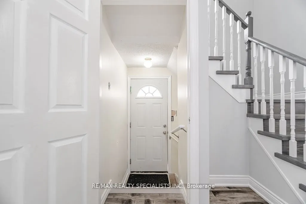 44 Deforest Drive