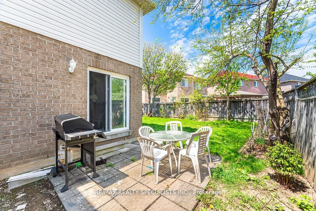 44 Deforest Drive