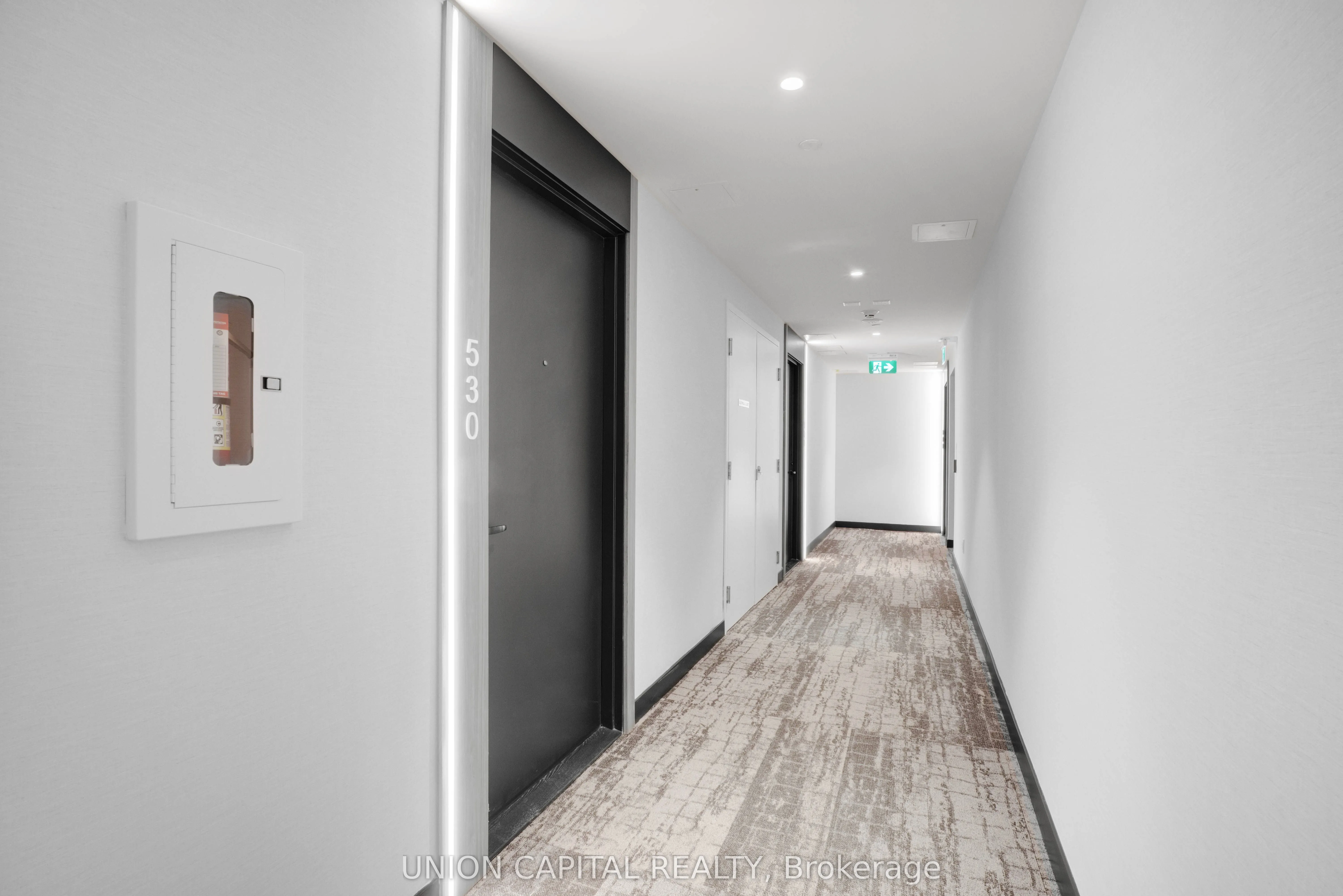 215 Lakeshore Road W, #530