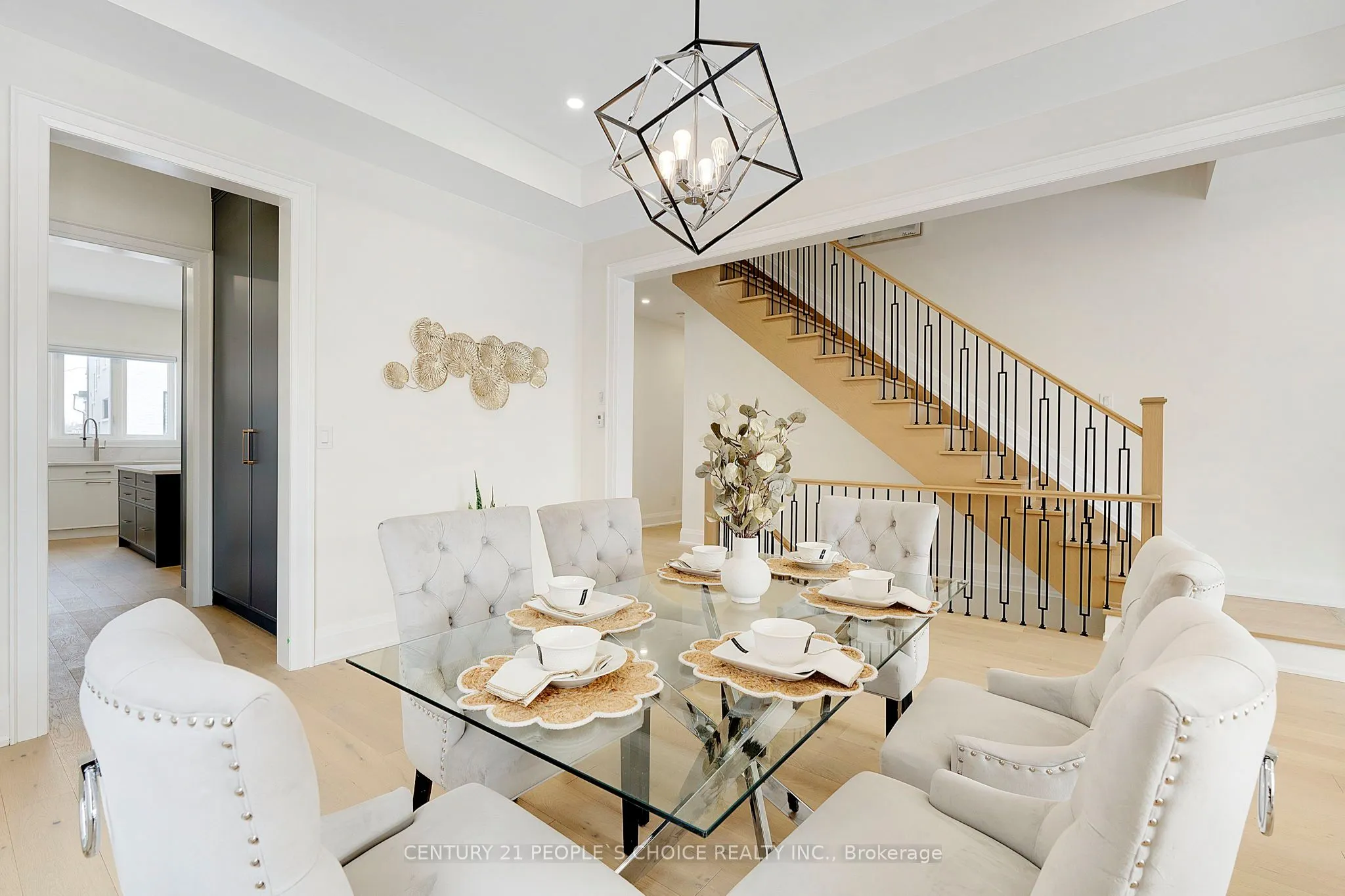 8915 Heritage Road, #Upper