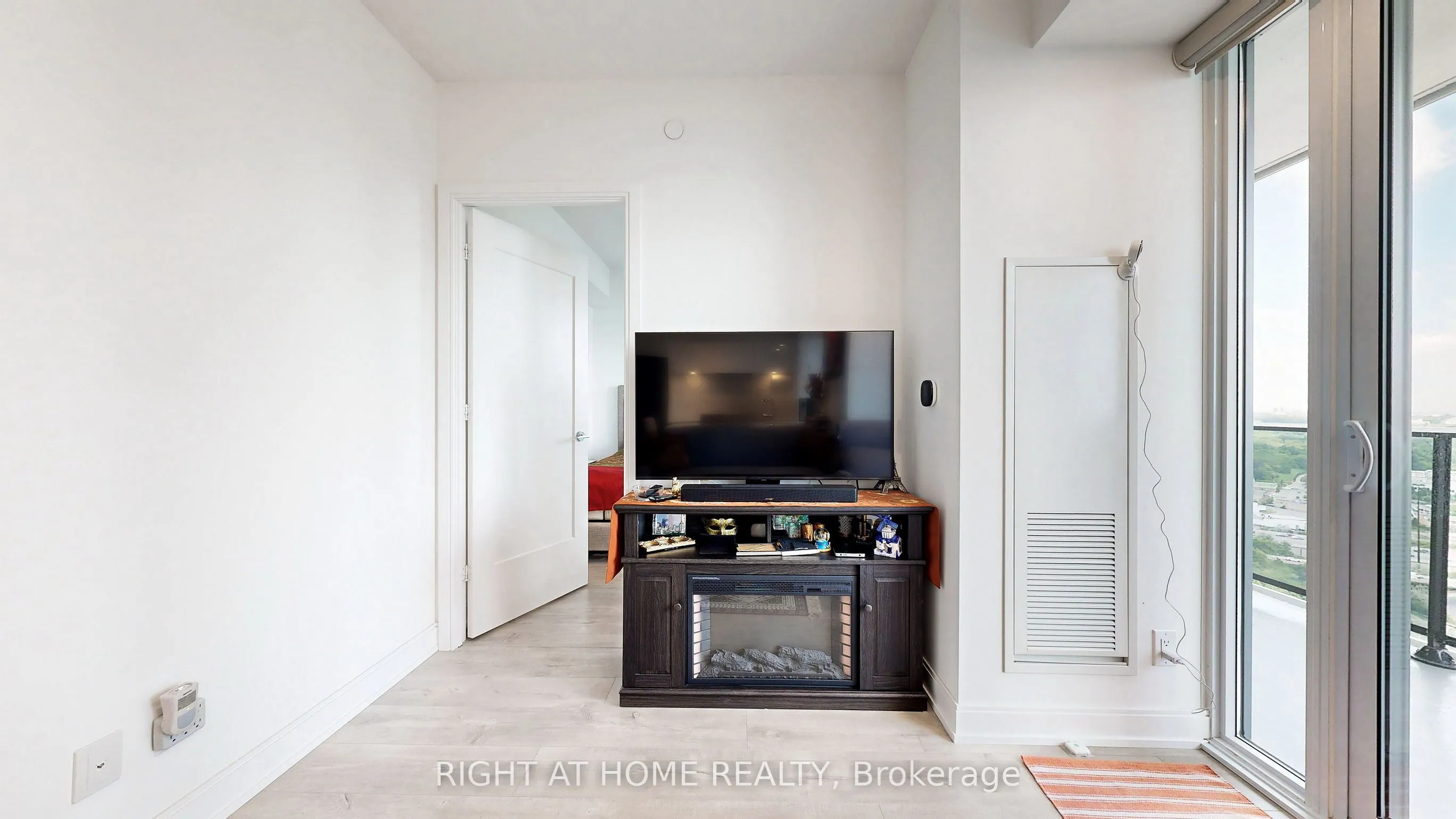 70 Annie Craig Drive, #2703