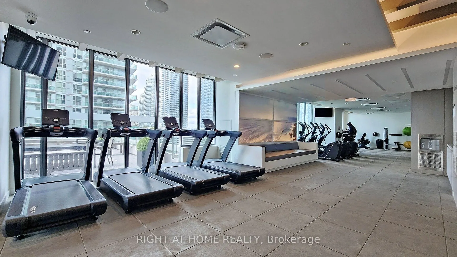 70 Annie Craig Drive, #2703
