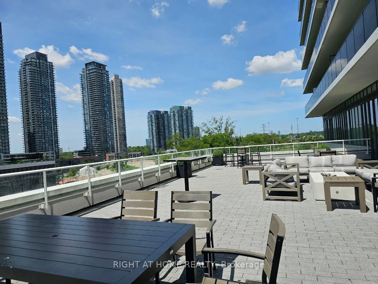 70 Annie Craig Drive, #2703