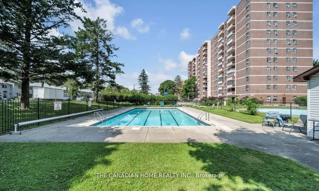 1625 Bloor Street E, #715