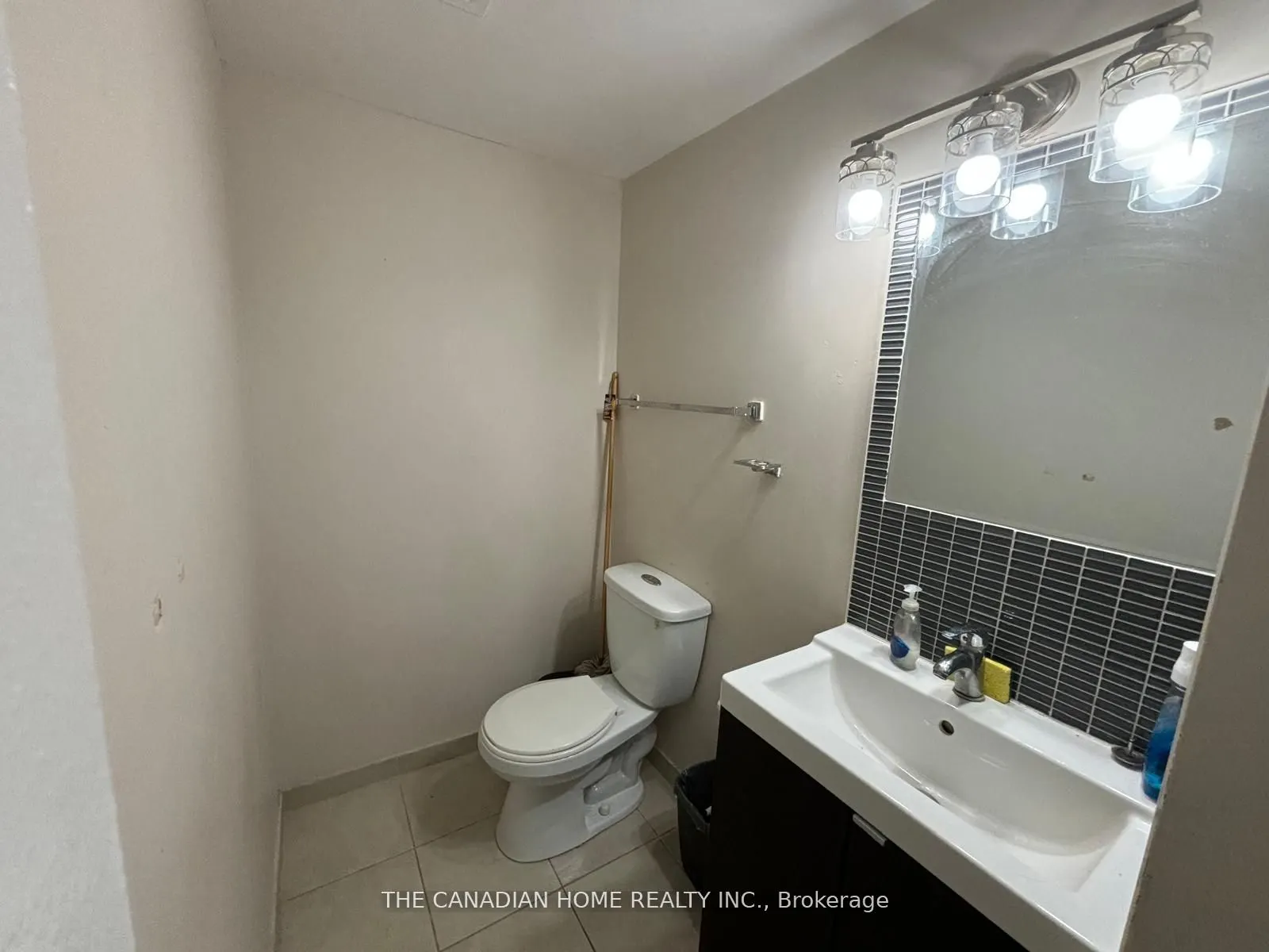 1625 Bloor Street E, #715