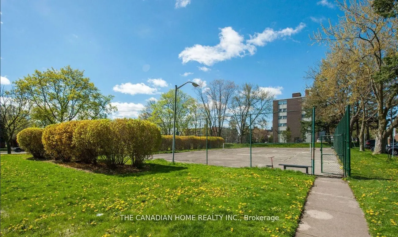 1625 Bloor Street E, #715