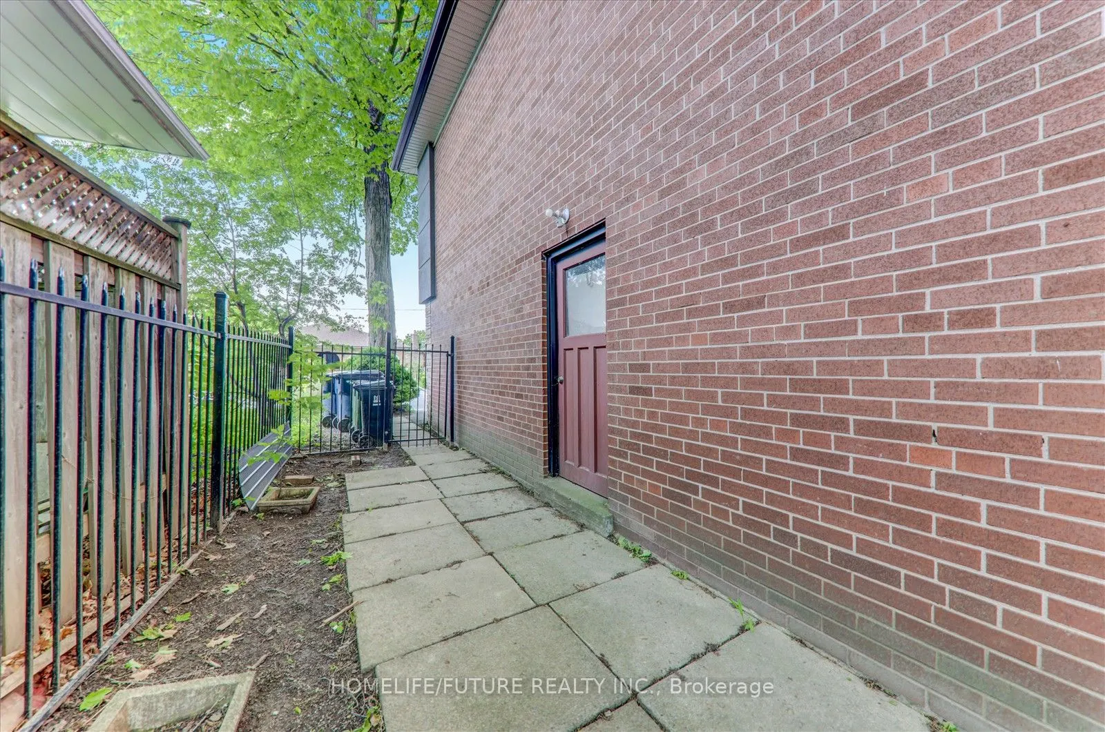 20 Brantley Crescent