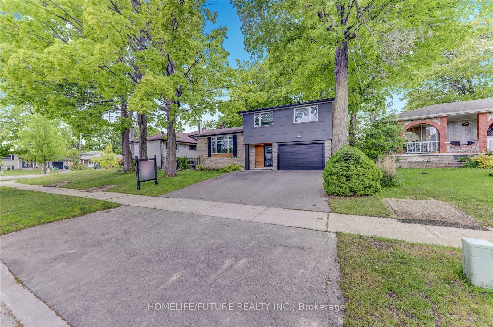 20 Brantley Crescent
