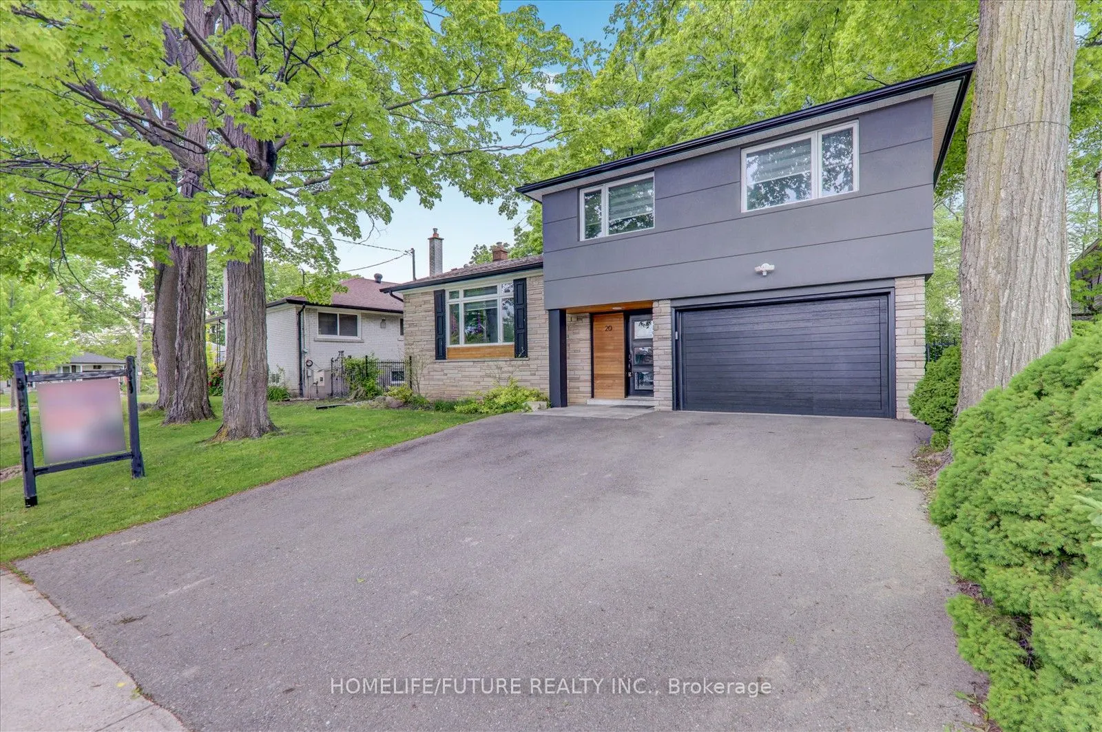 20 Brantley Crescent