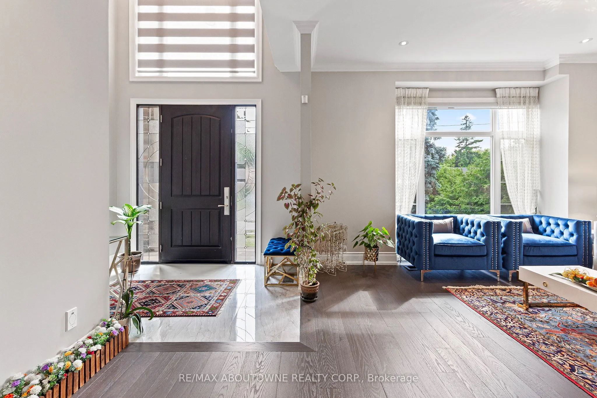 569 Wellington Crescent