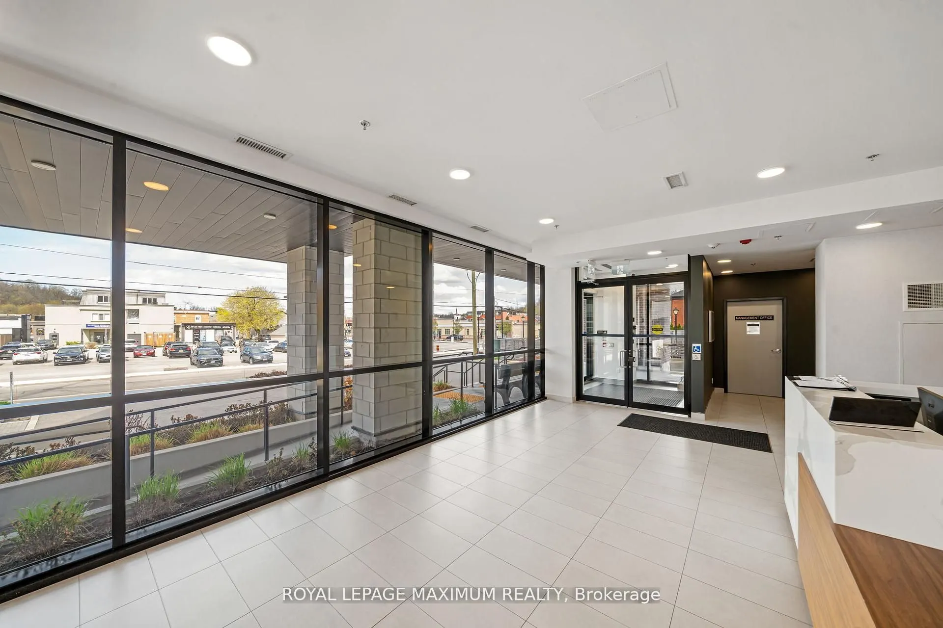 50 Ann Street, #410