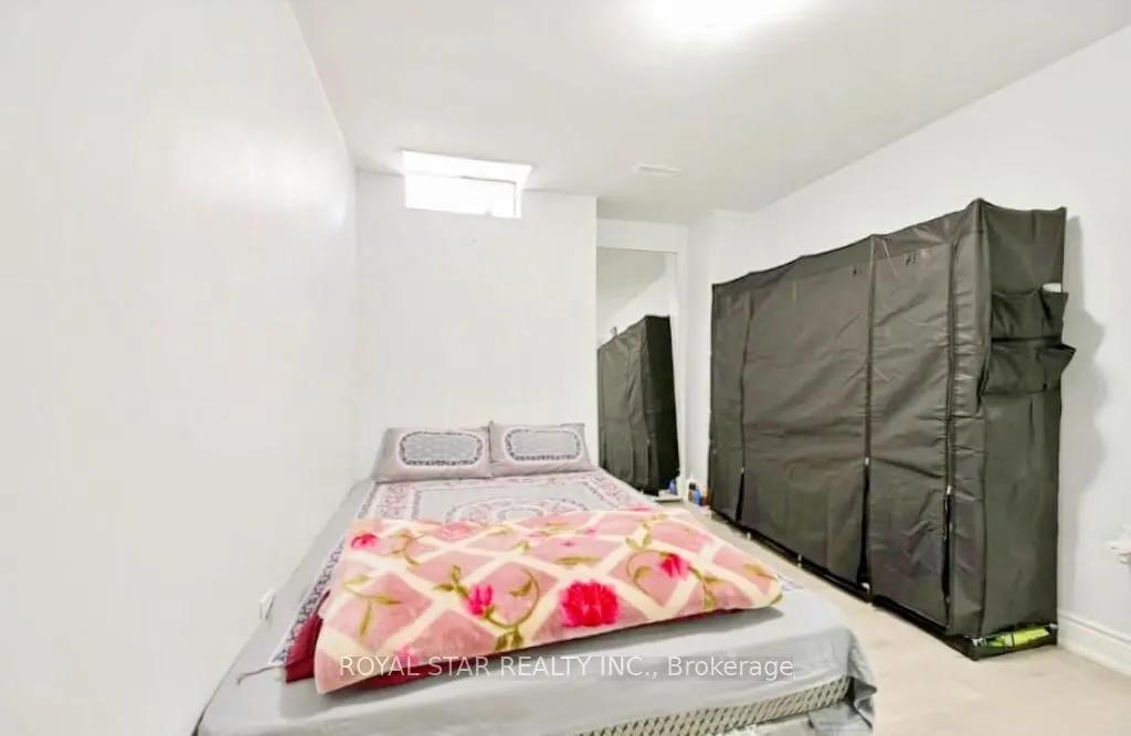 10 Narrow Valley Crescent