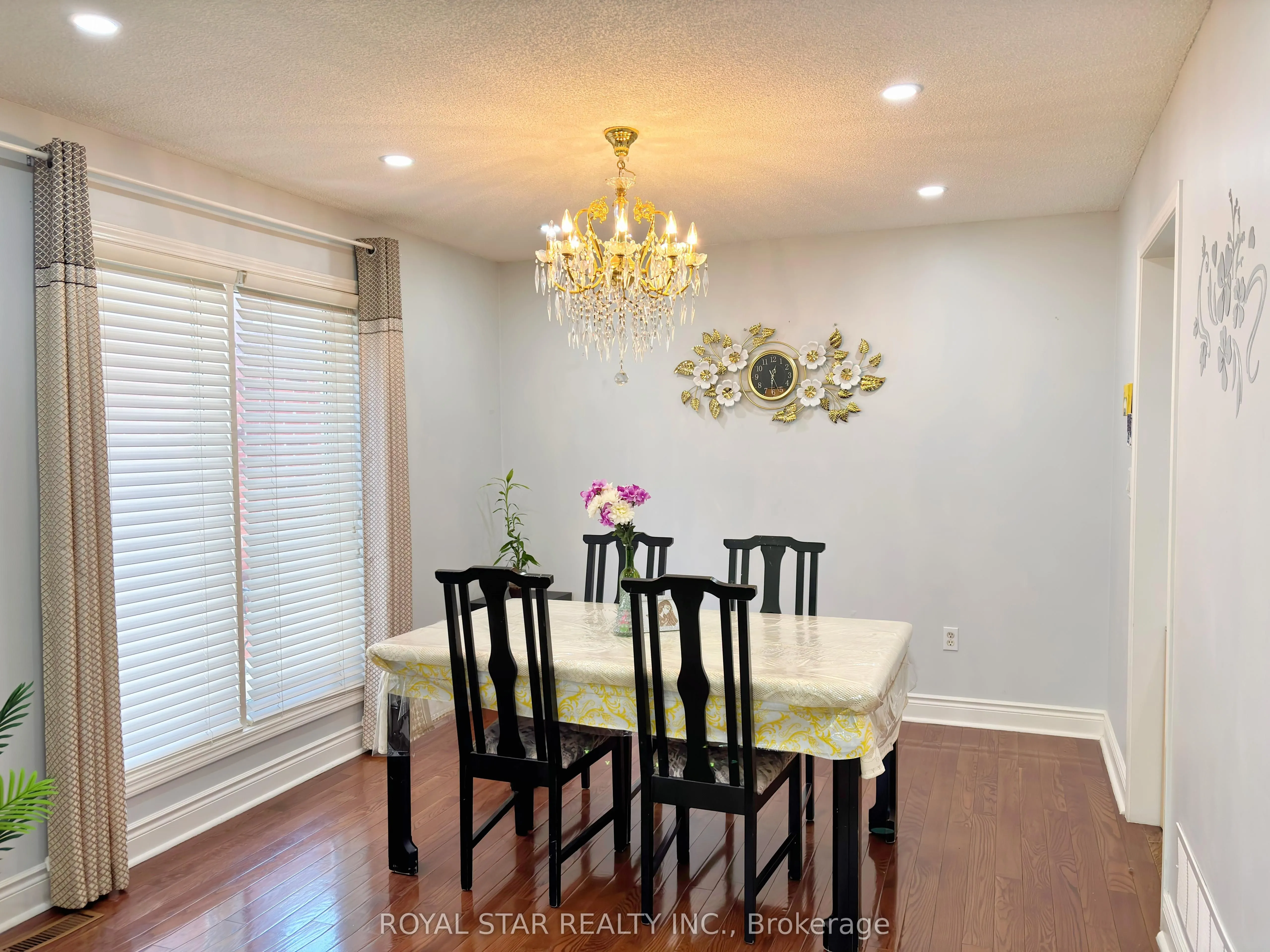 10 Narrow Valley Crescent