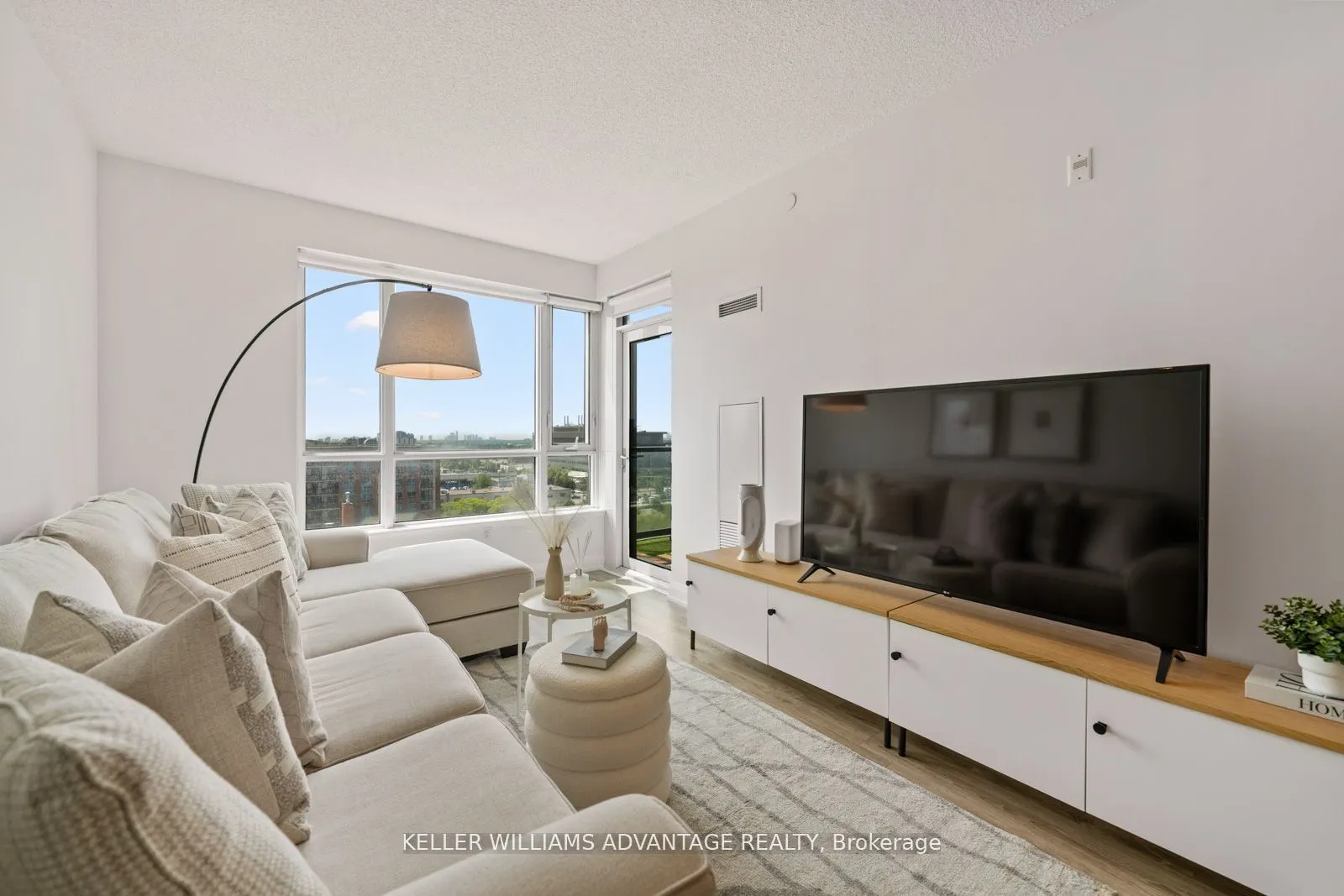 2800 Keele Street, #813