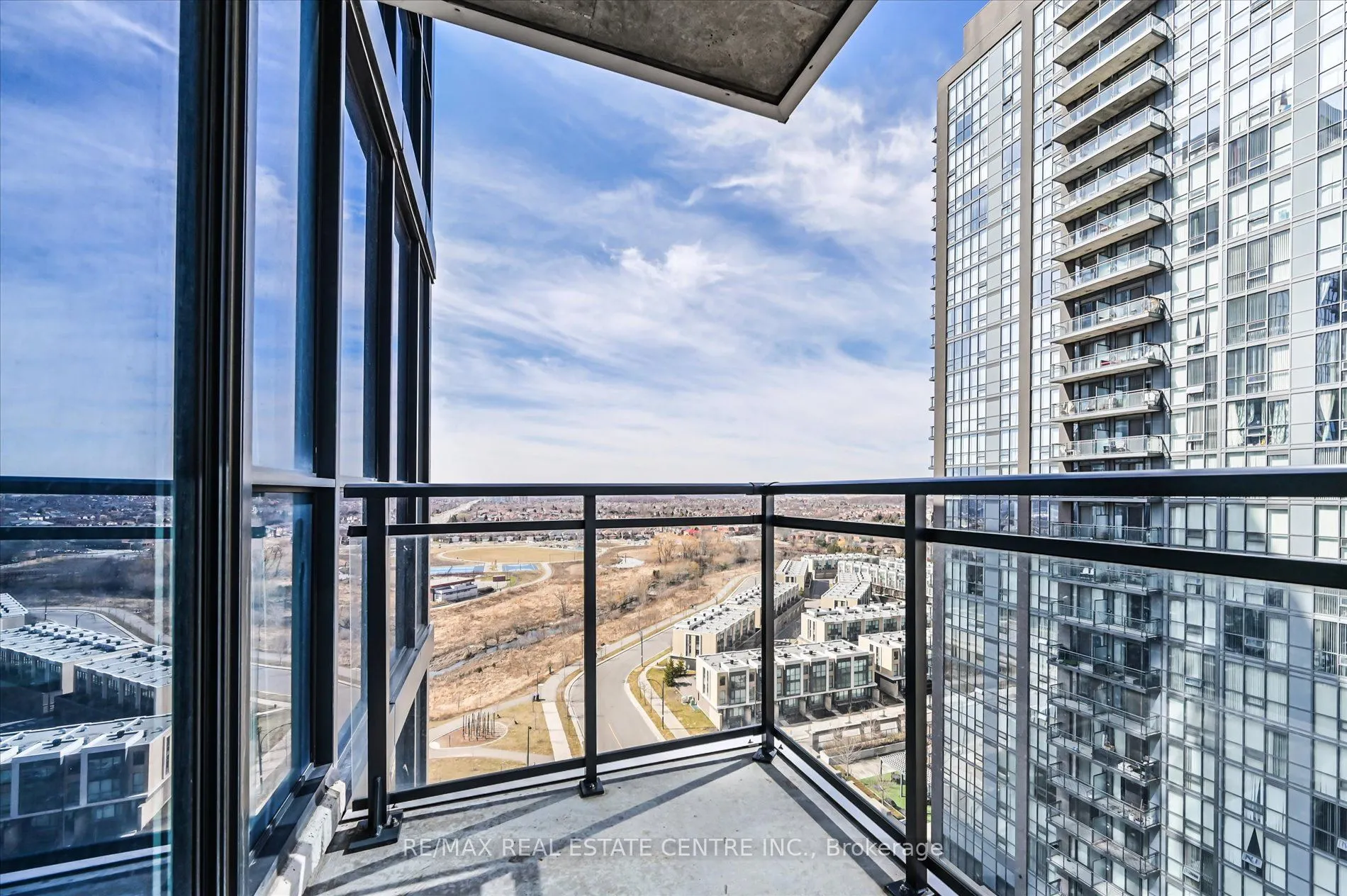 55 Eglinton Avenue W, #1402