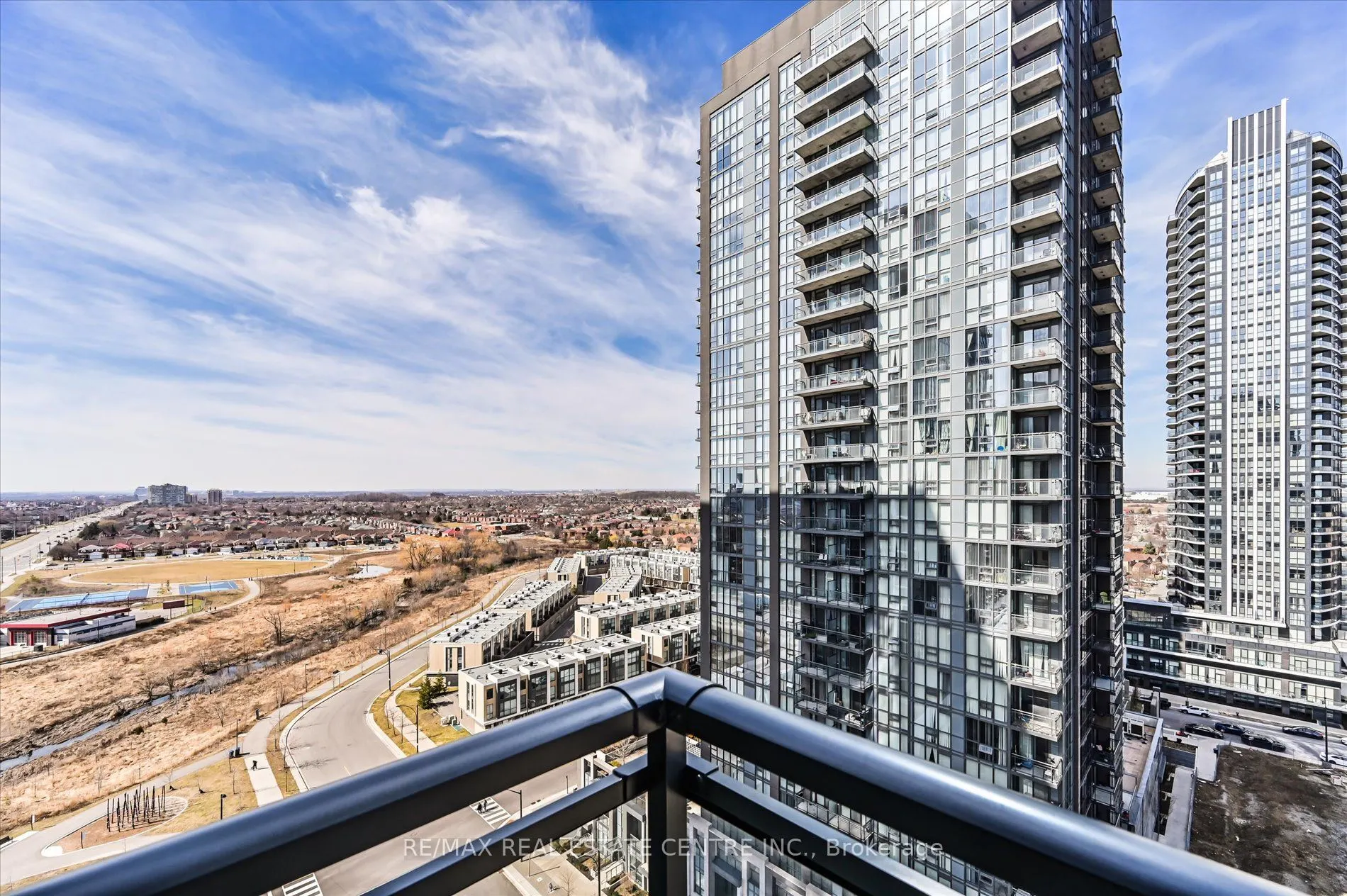 55 Eglinton Avenue W, #1402