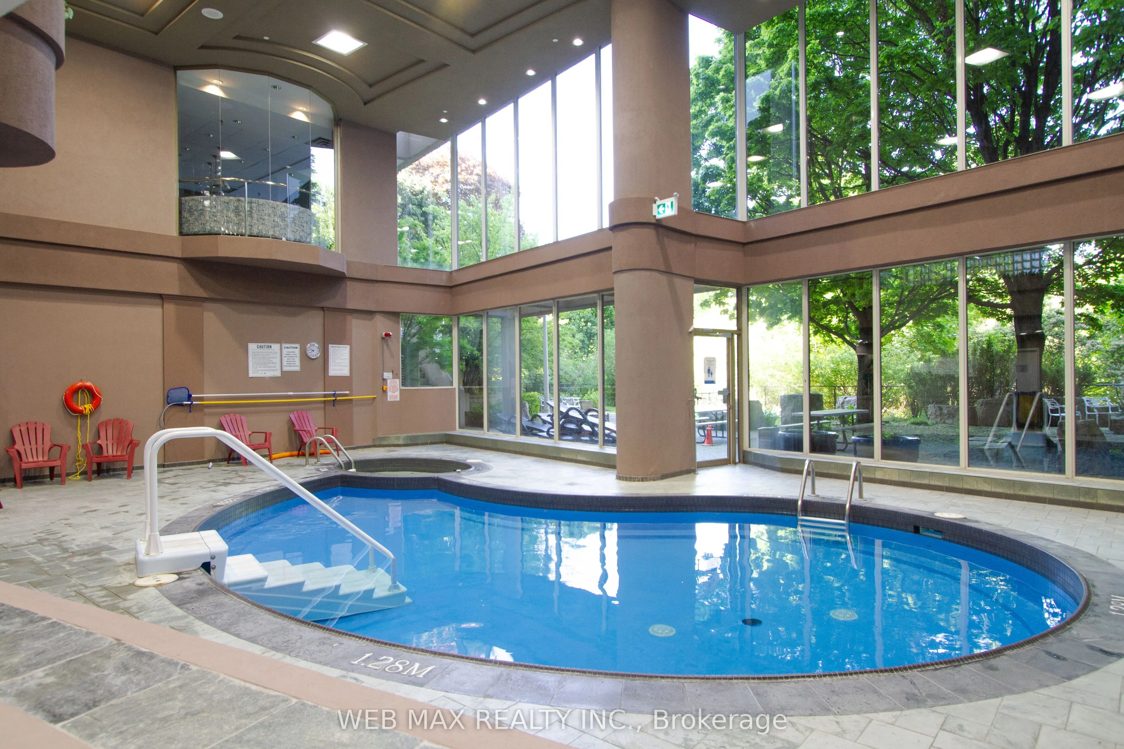 50 Eglinton Avenue W, #905