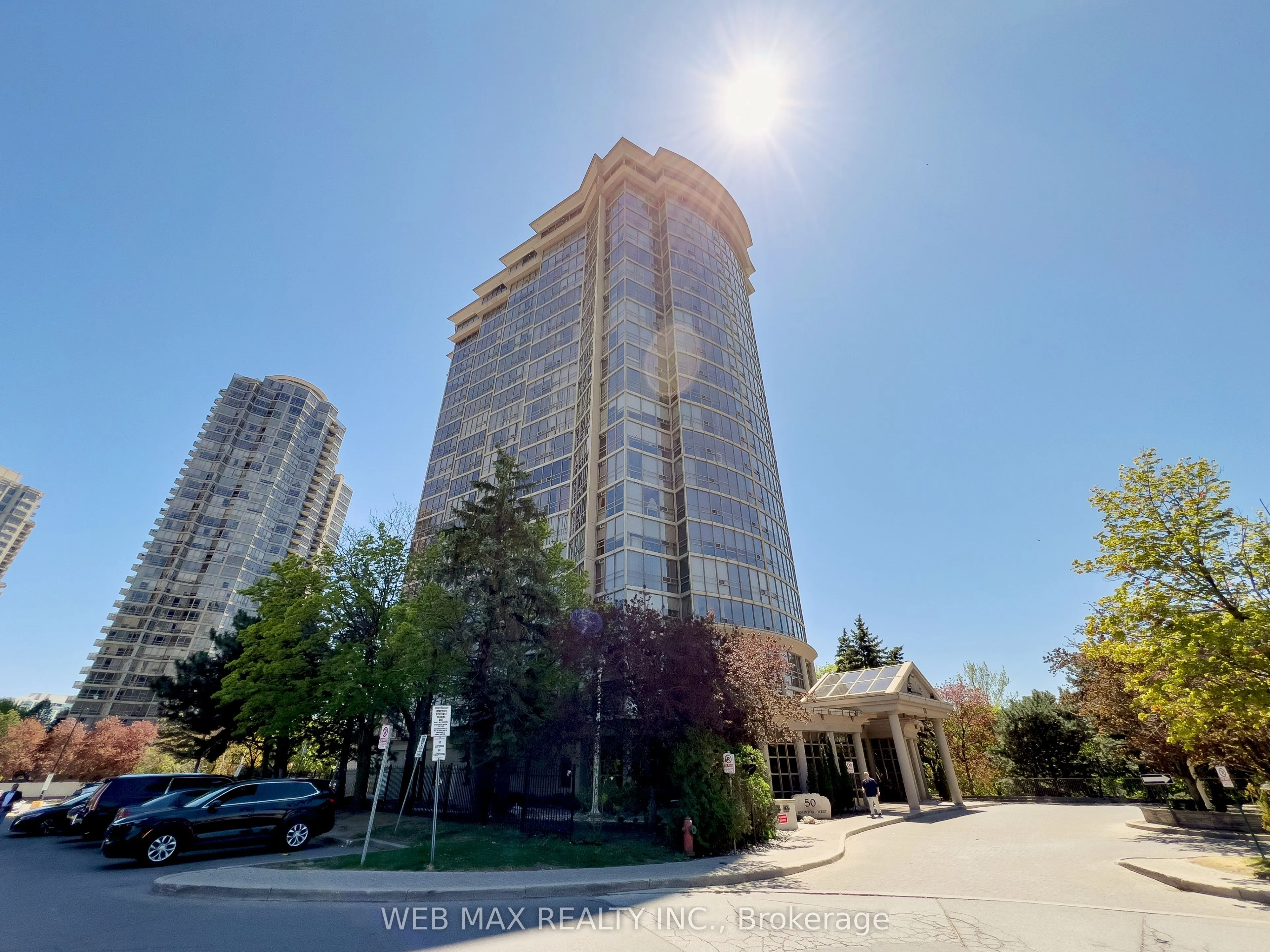 50 Eglinton Avenue W, #905