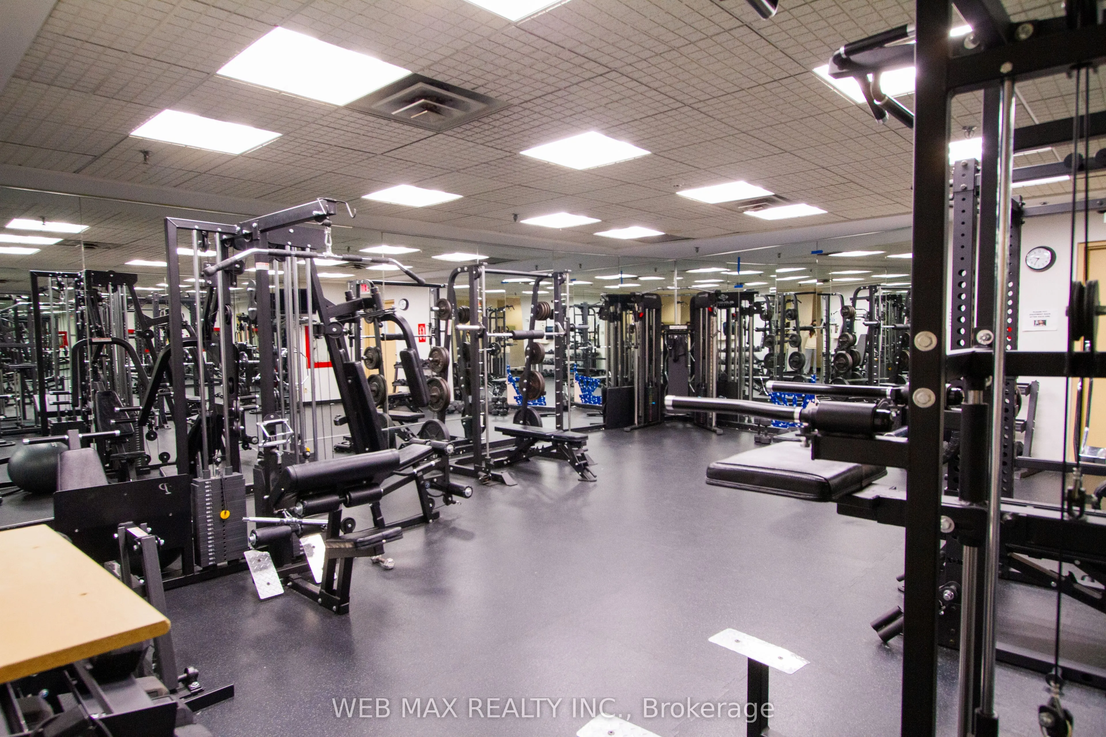 50 Eglinton Avenue W, #905