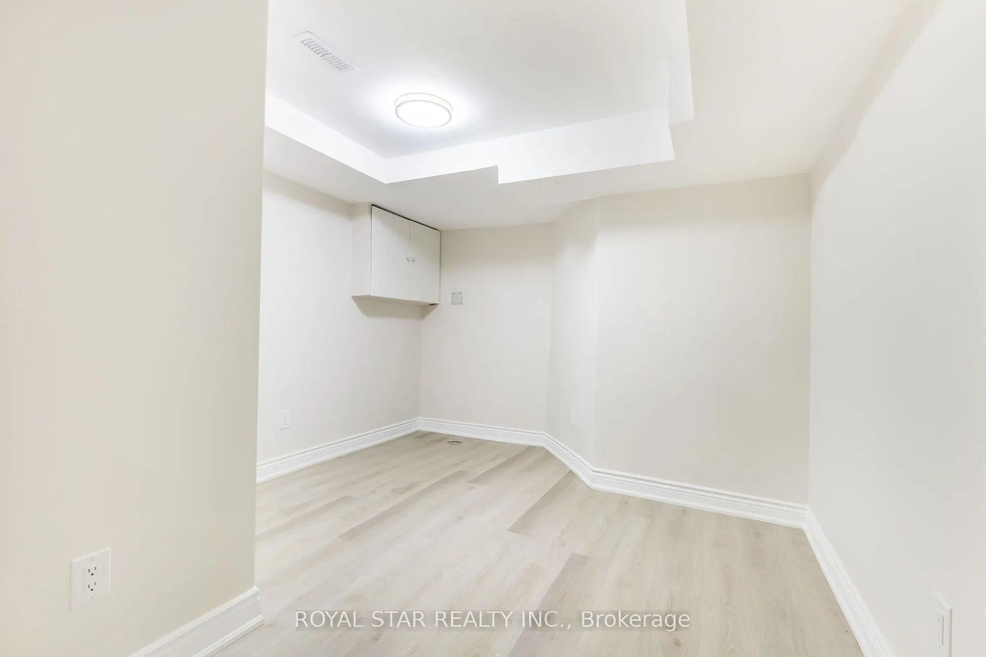 97 Banting Crescent