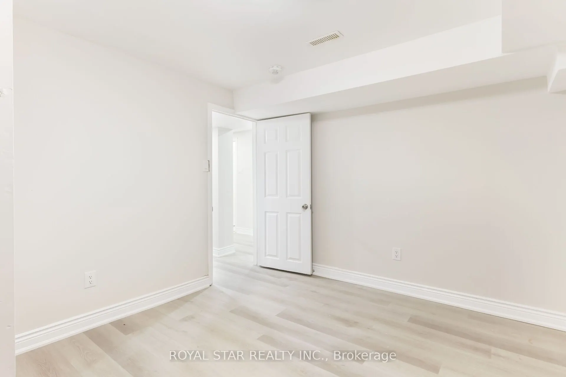 97 Banting Crescent
