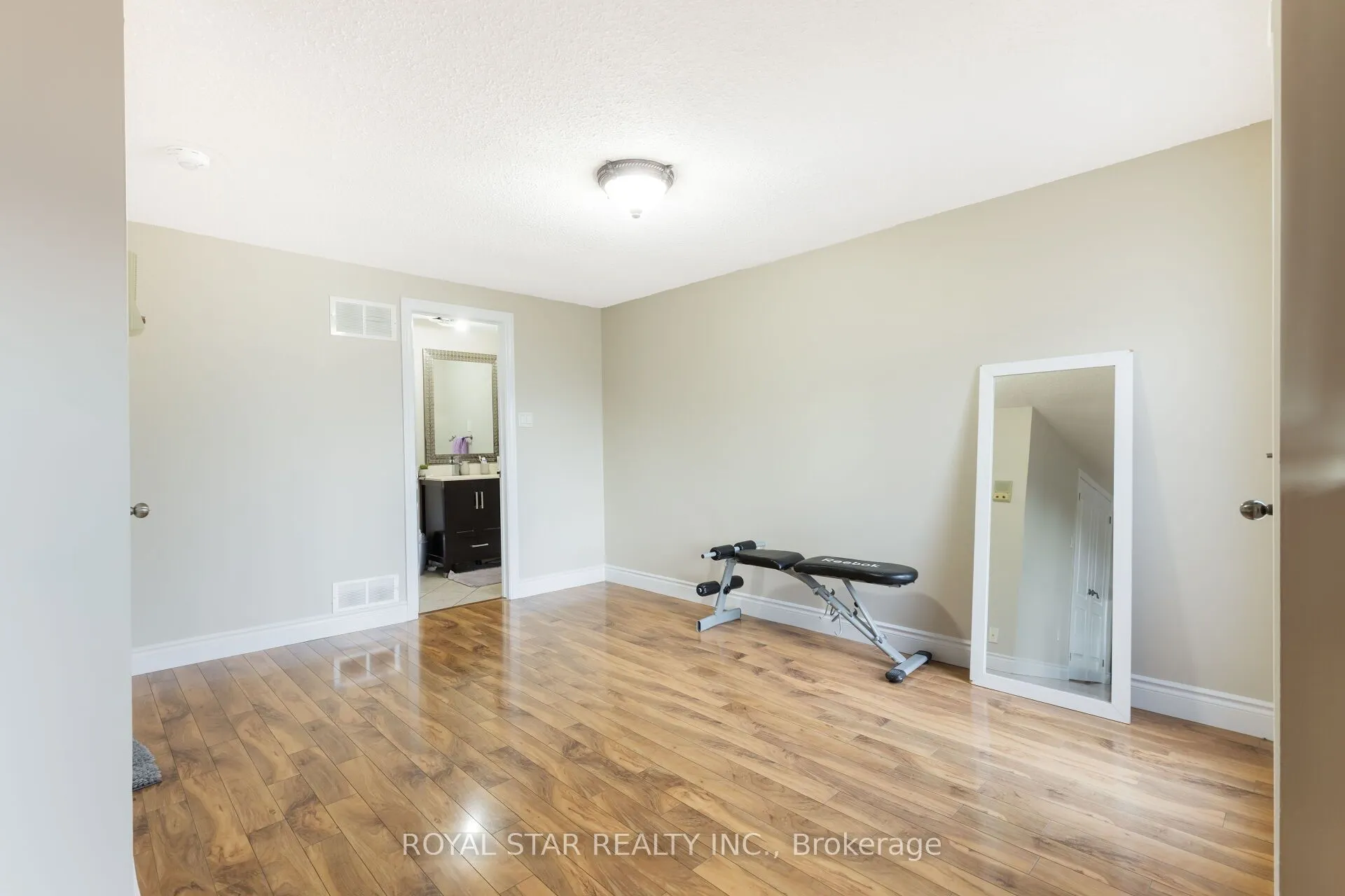 97 Banting Crescent