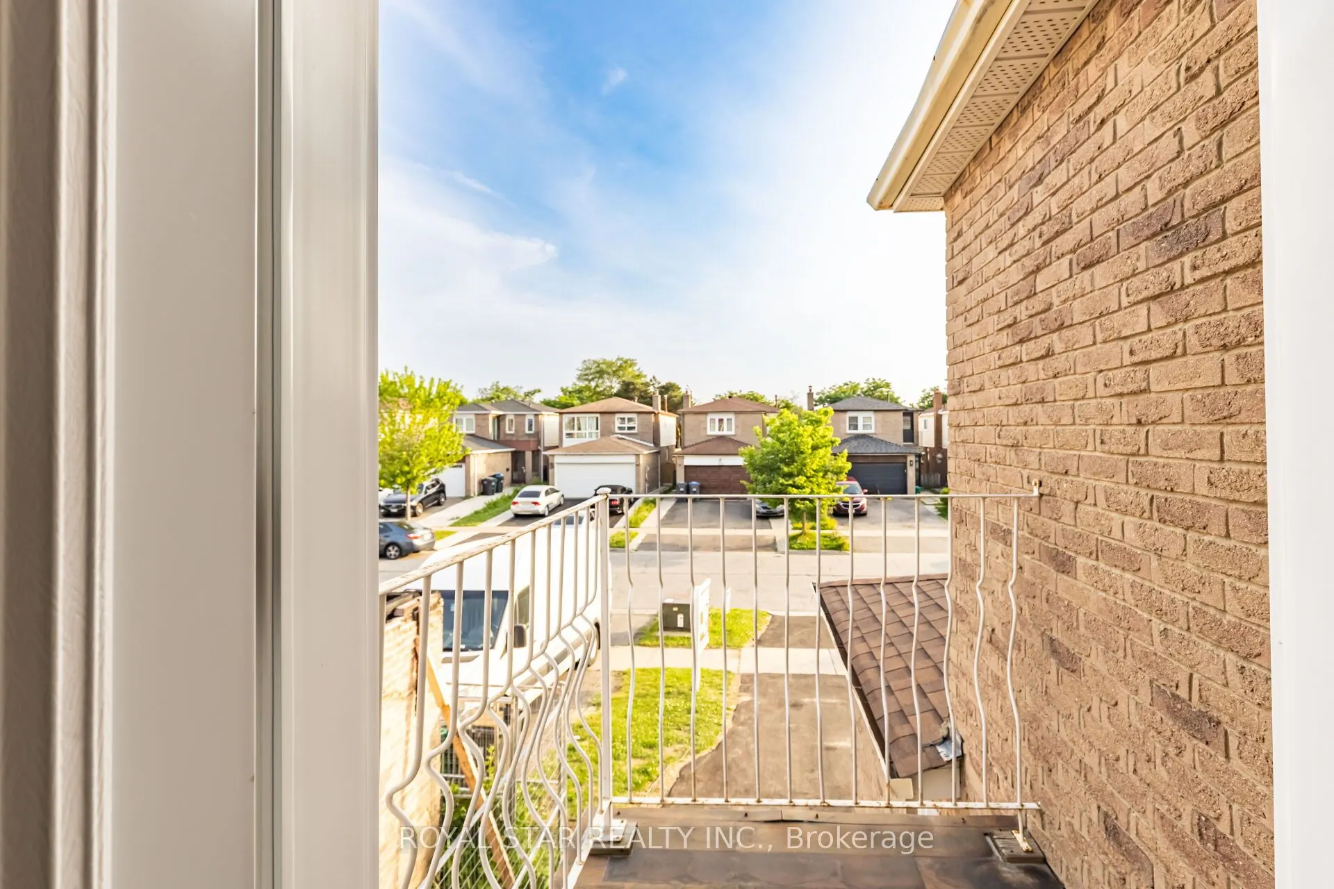 97 Banting Crescent