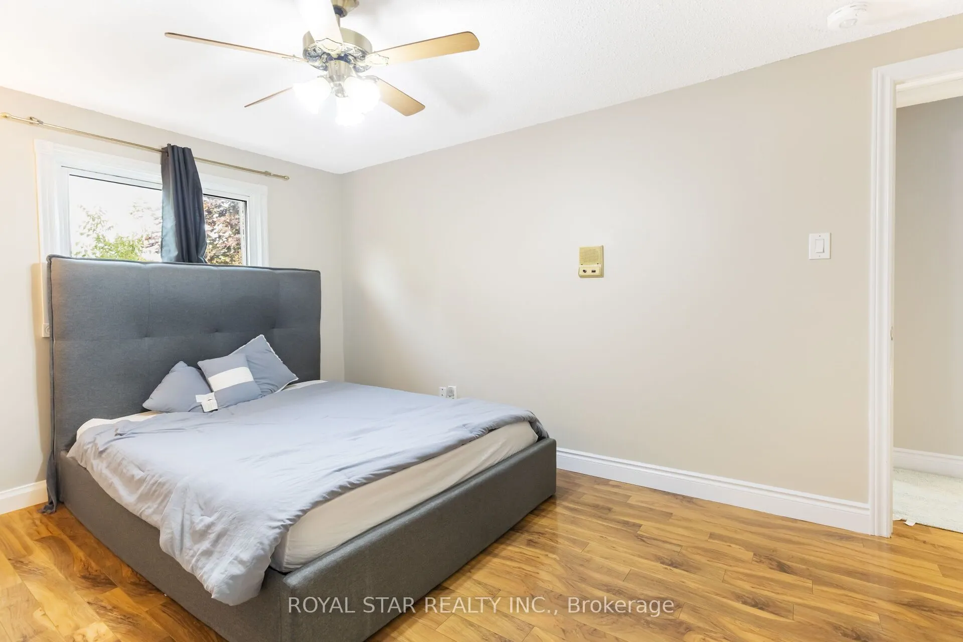 97 Banting Crescent