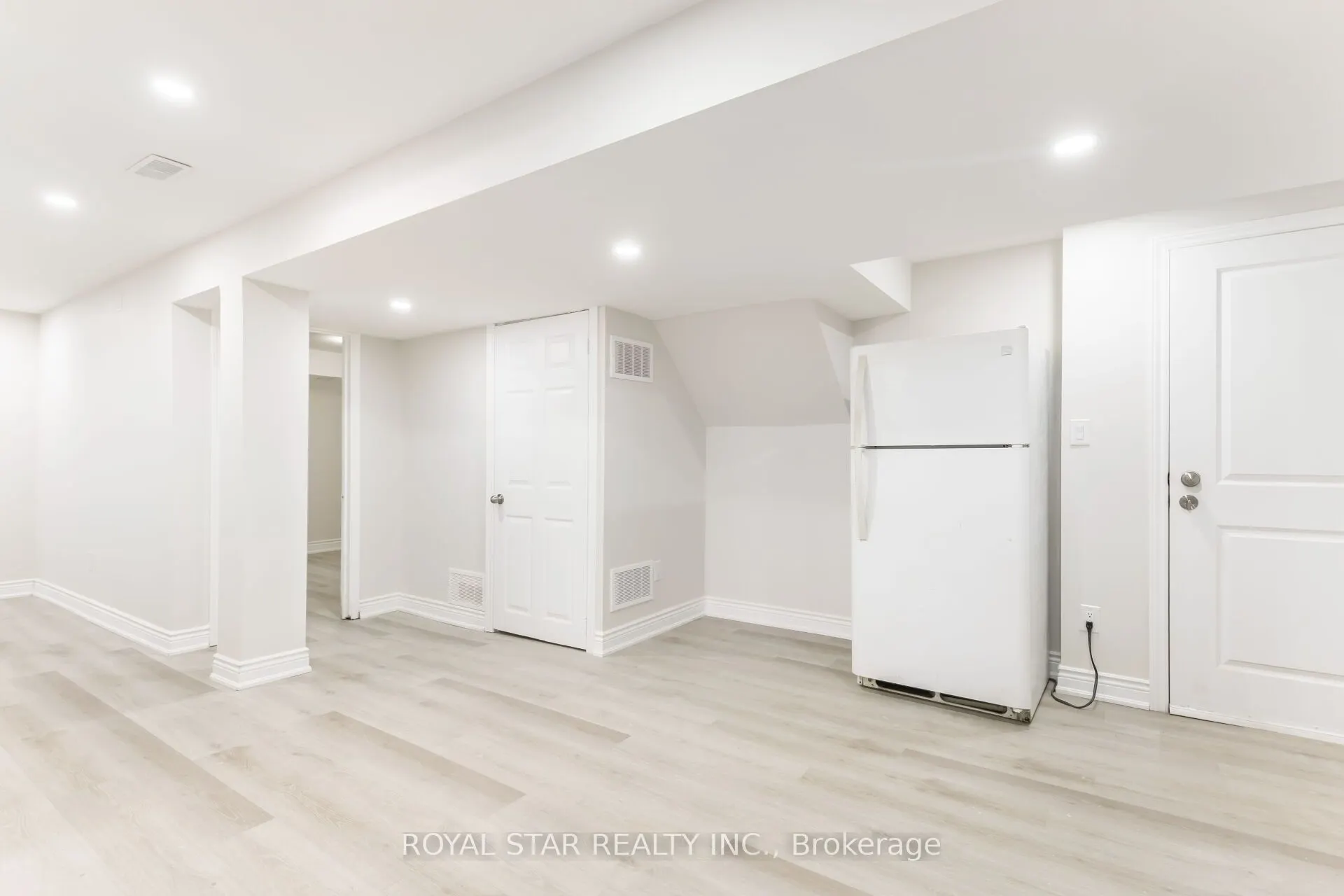 97 Banting Crescent