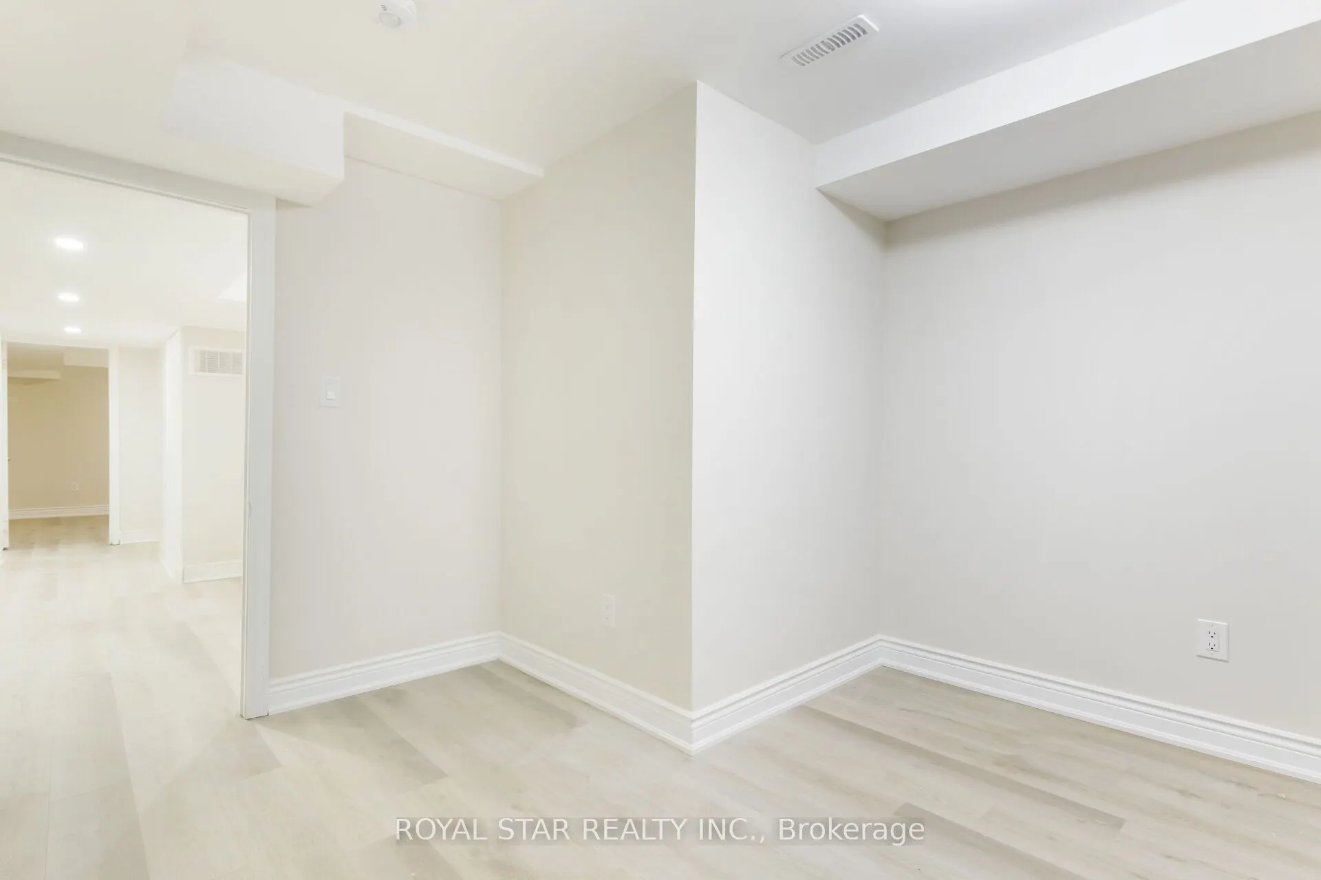 97 Banting Crescent