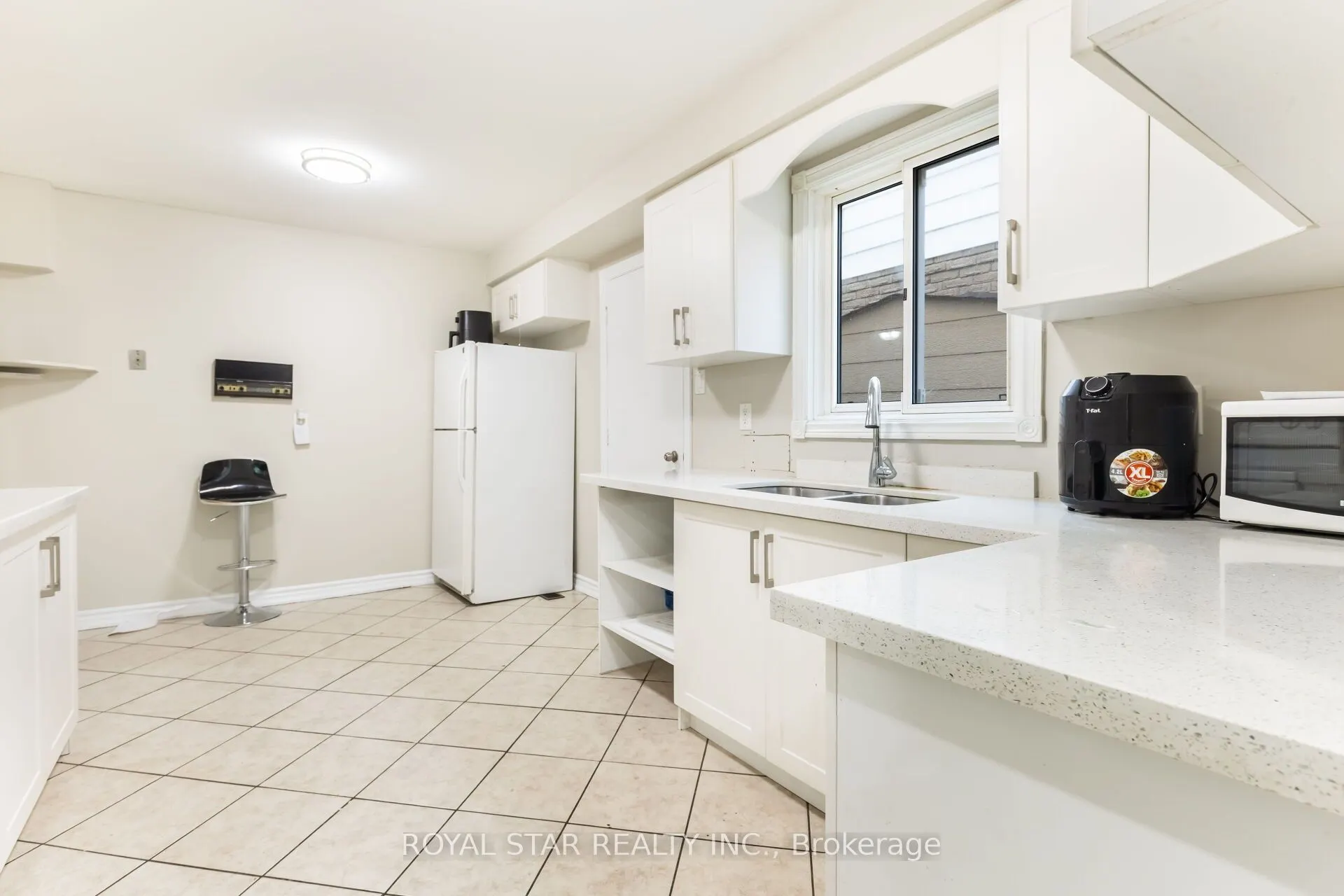 97 Banting Crescent