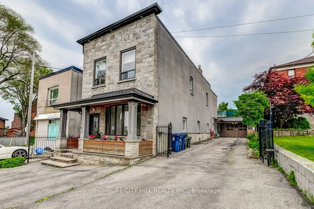 46 Kenora Crescent