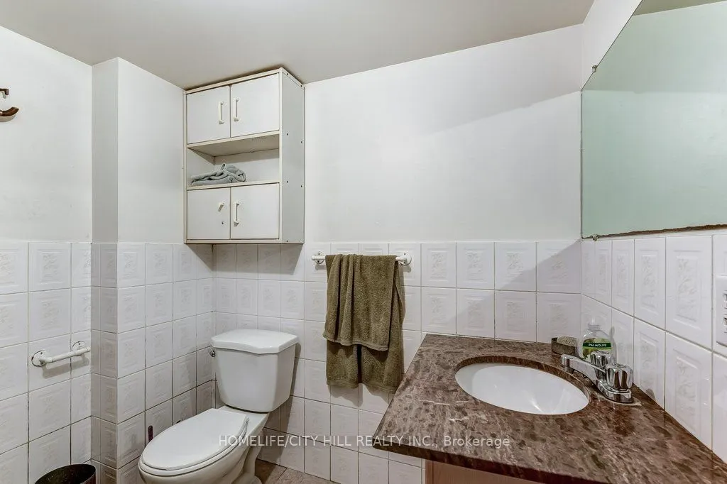 46 Kenora Crescent