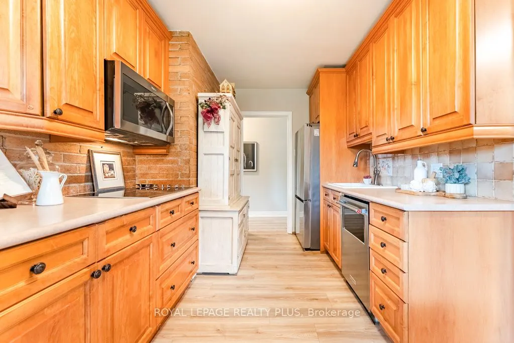 27 Sora Drive