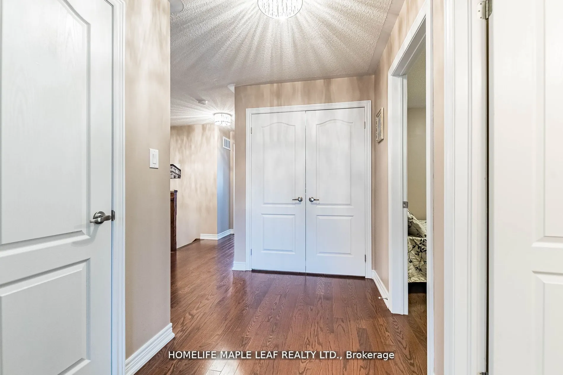 34 JOLANA Crescent