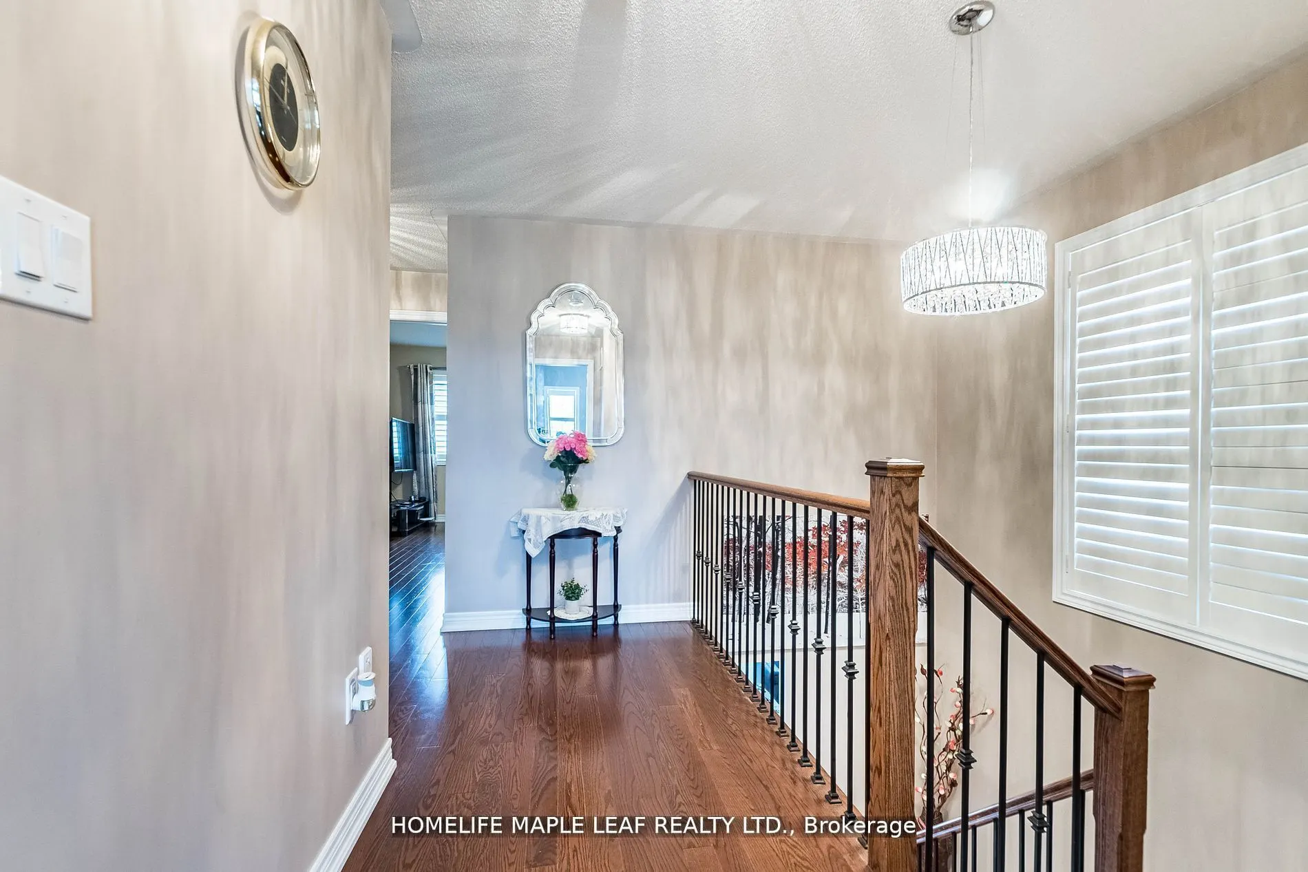 34 JOLANA Crescent