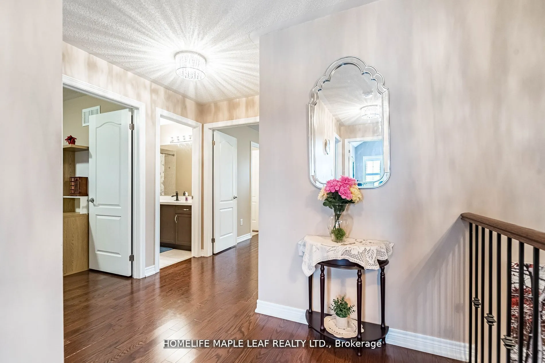 34 JOLANA Crescent