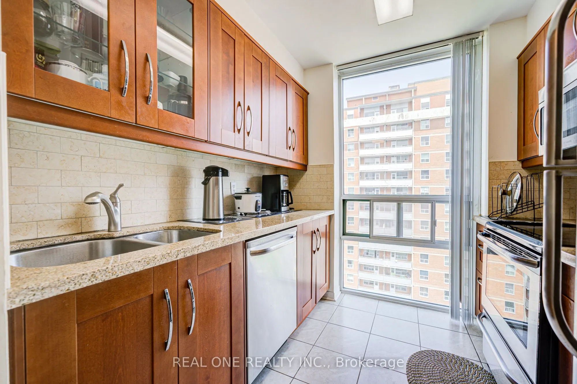 15 Michael Power Place, #1507