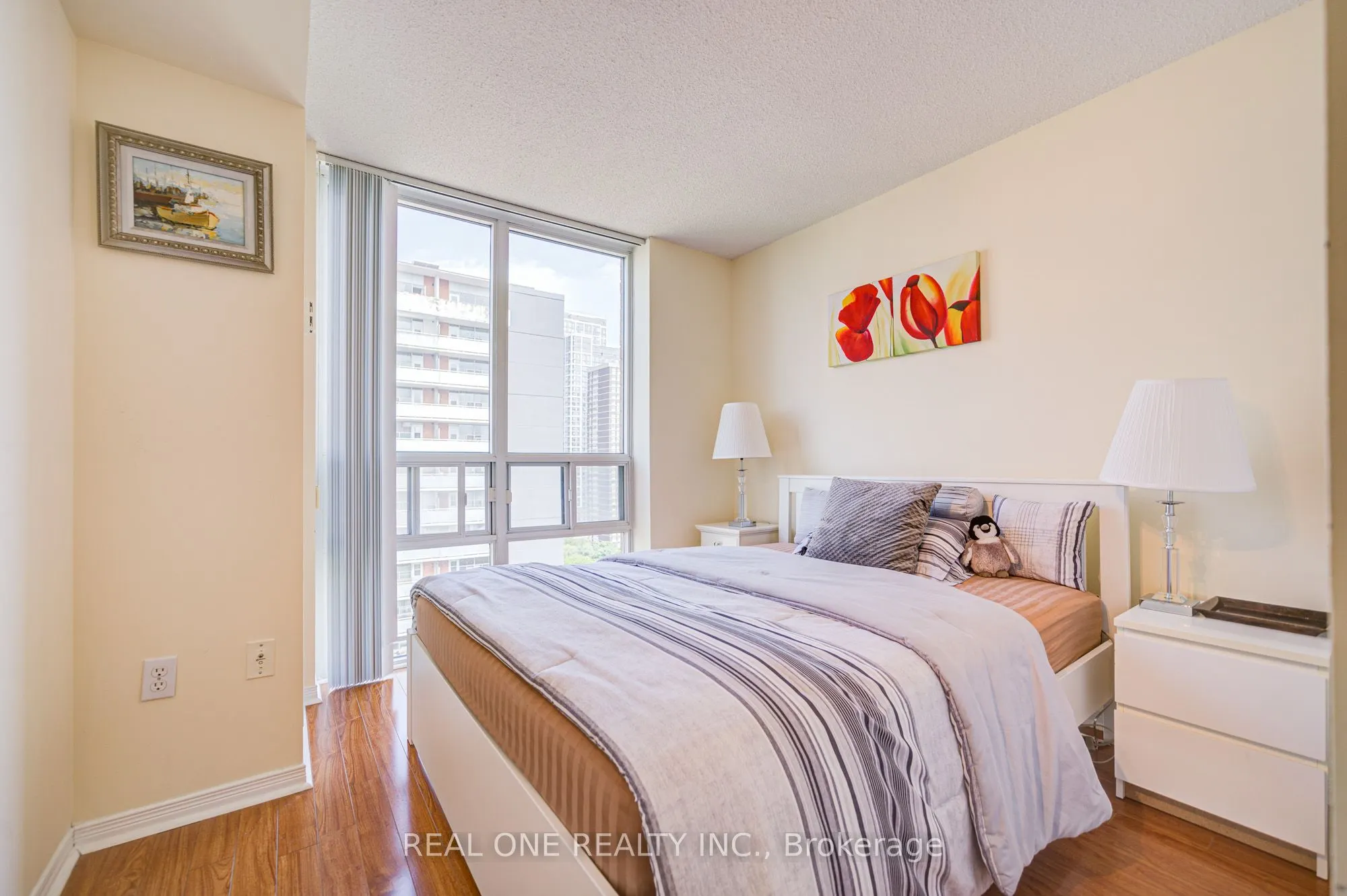 15 Michael Power Place, #1507